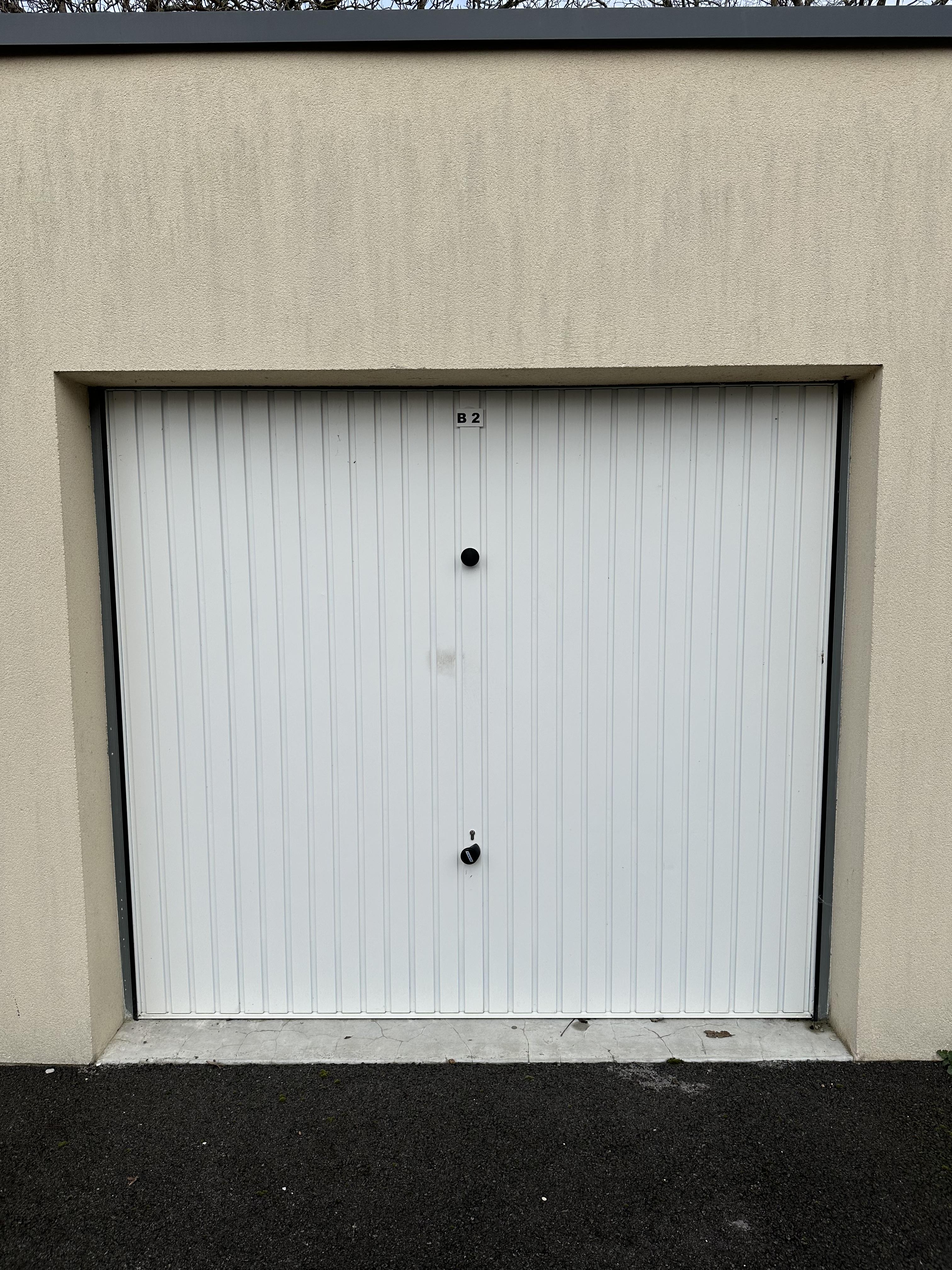 Garage spacieux à louer proche de Compiègne
