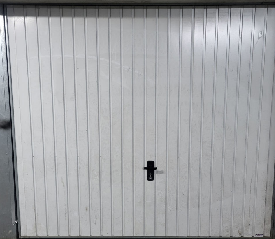 A louer garage privé de 10m²