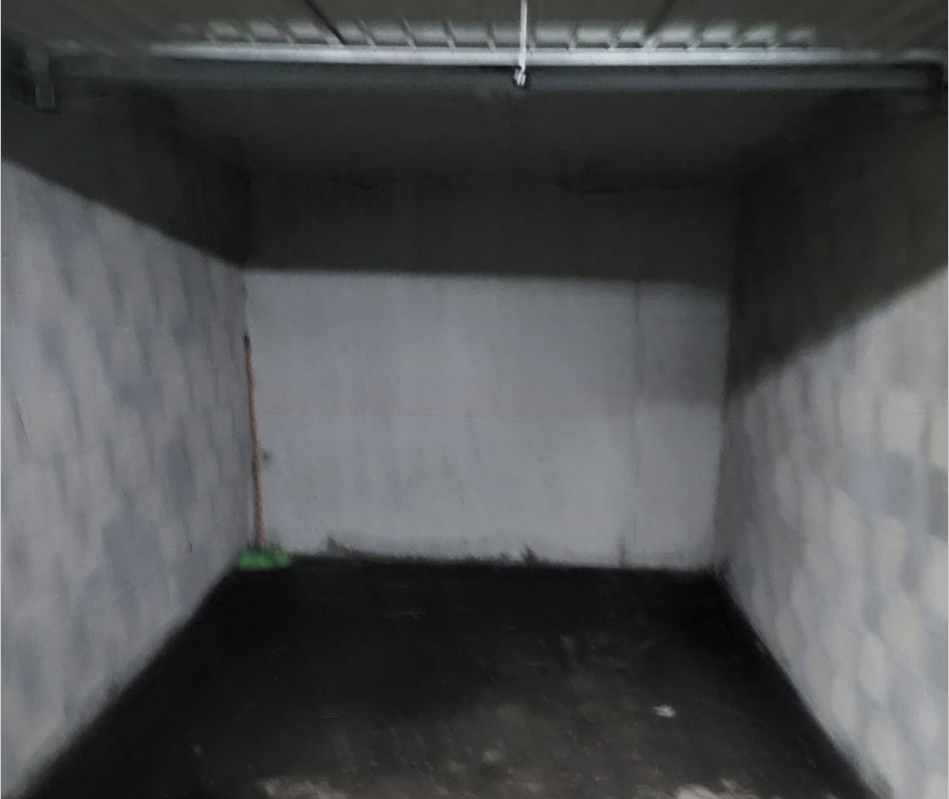 A louer garage privé de 10m²