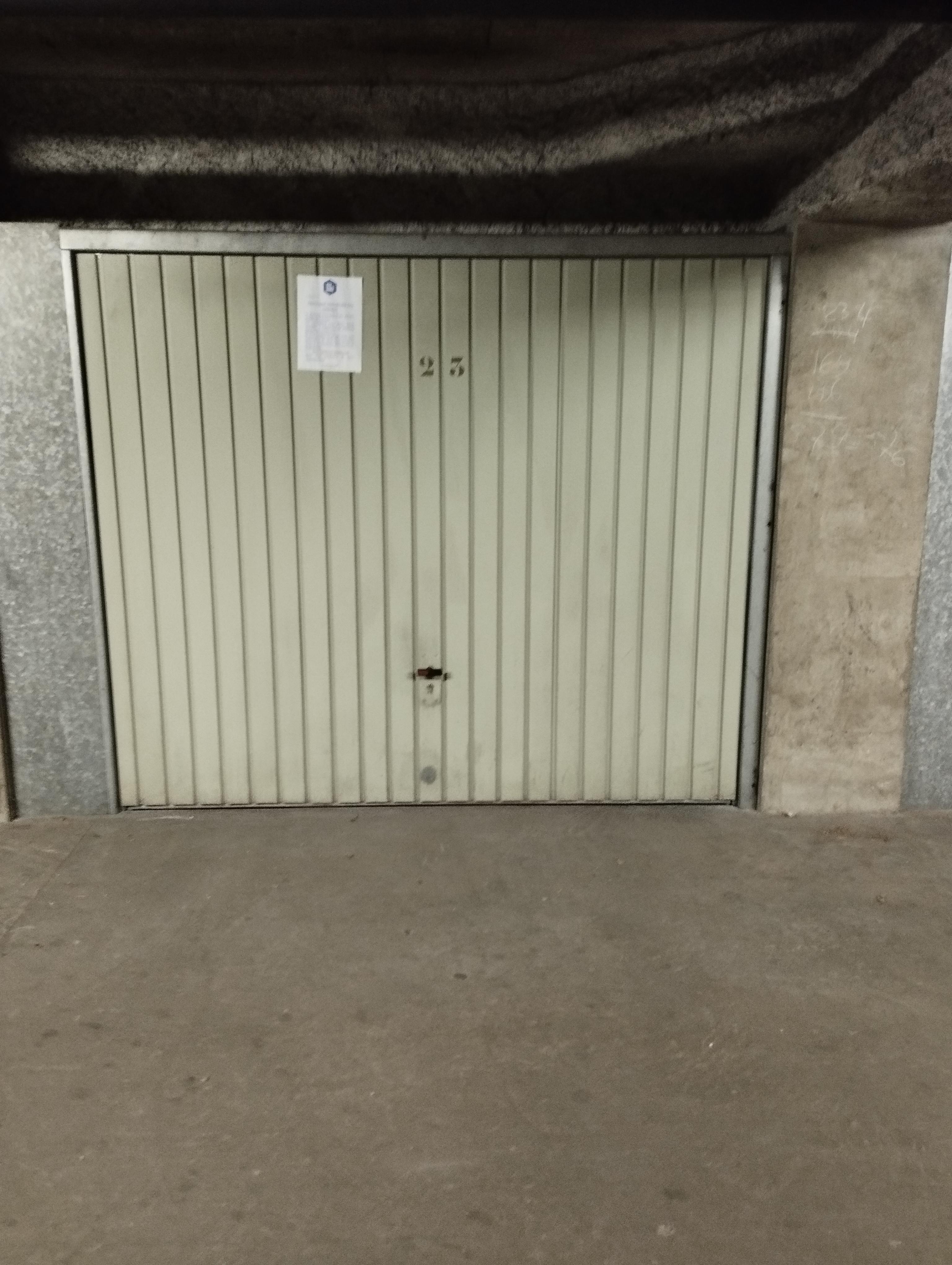 Garage sécurisé pour stationnement