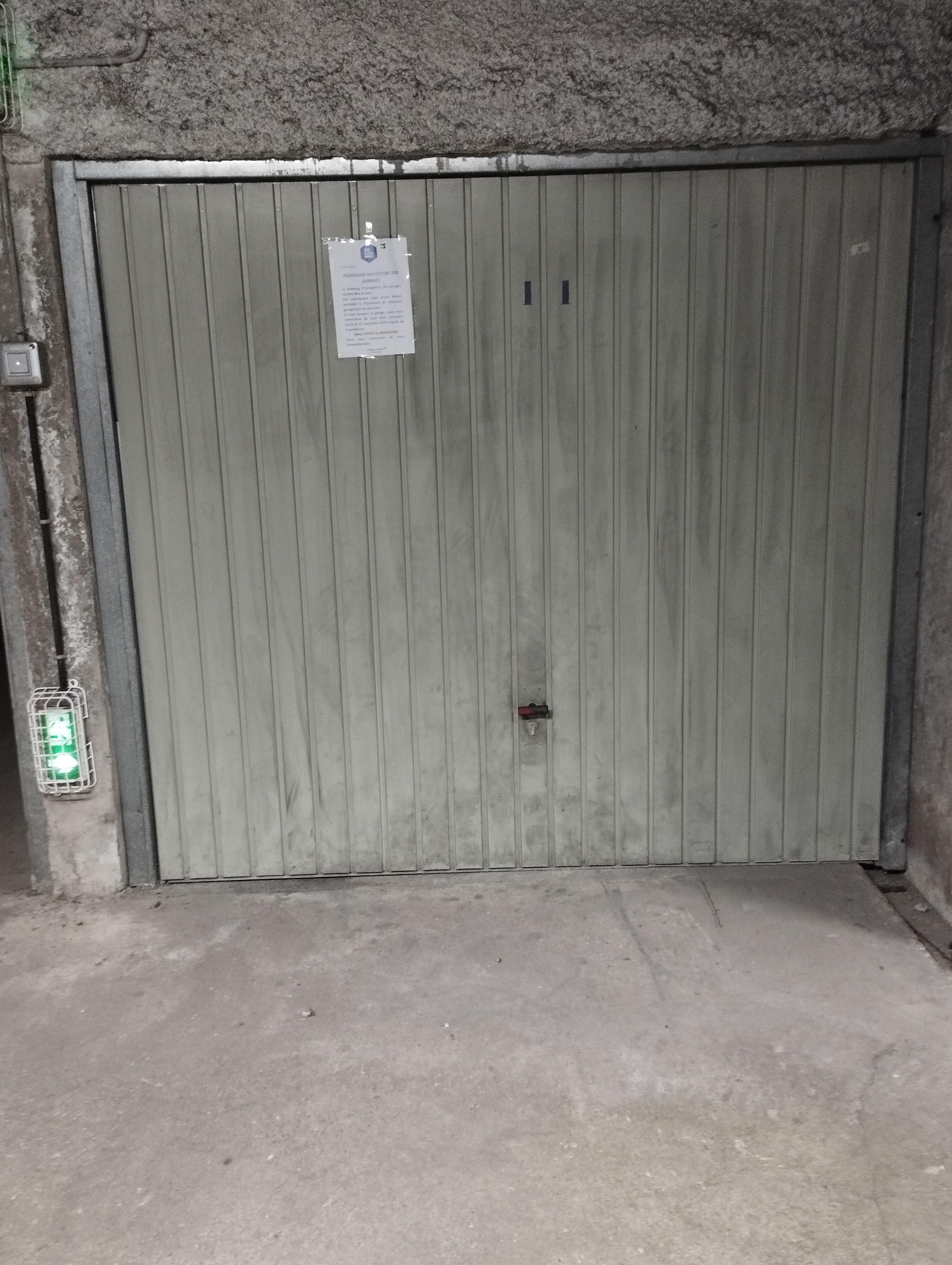 Garage/Box sécurisé à louer de 12m²