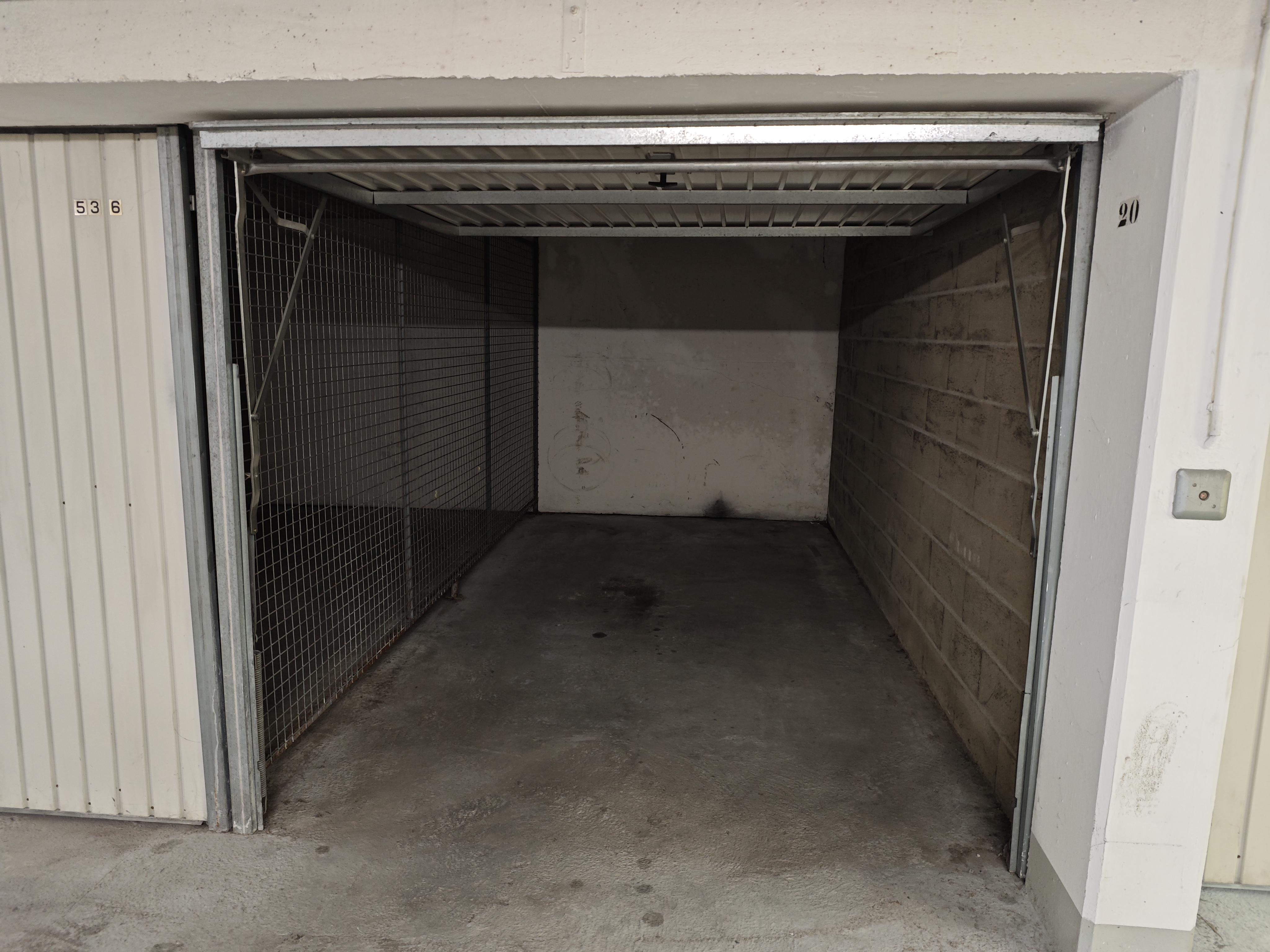 Garage de 10m² pour stationnement