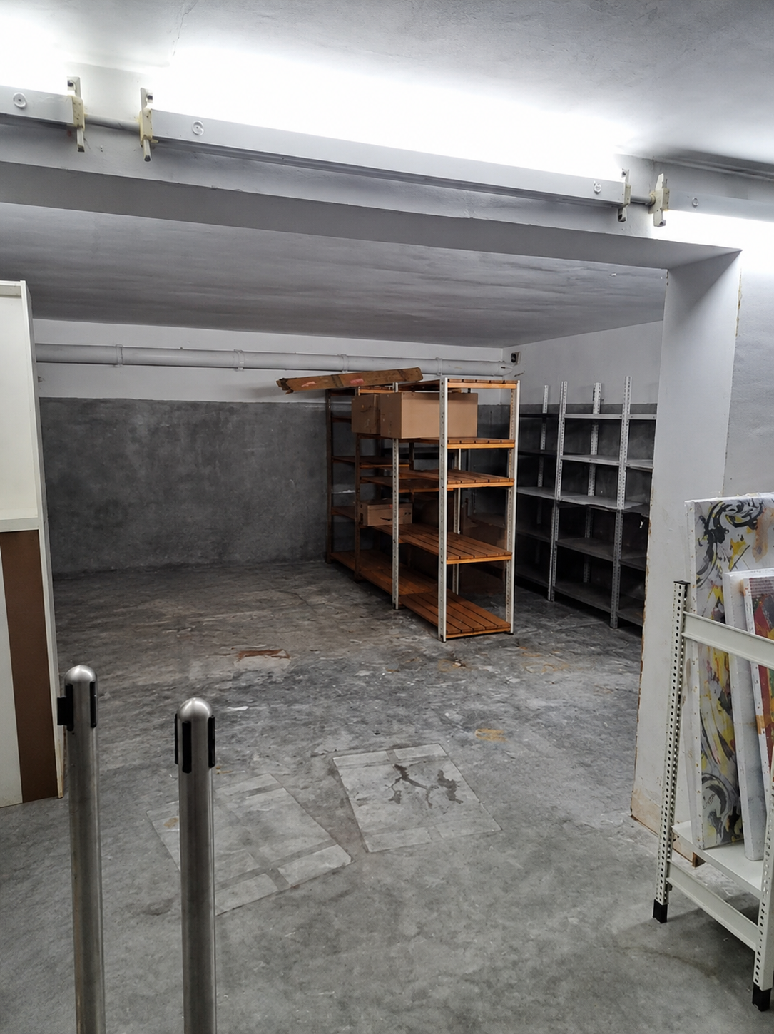 Cave centre de lille 70 m2