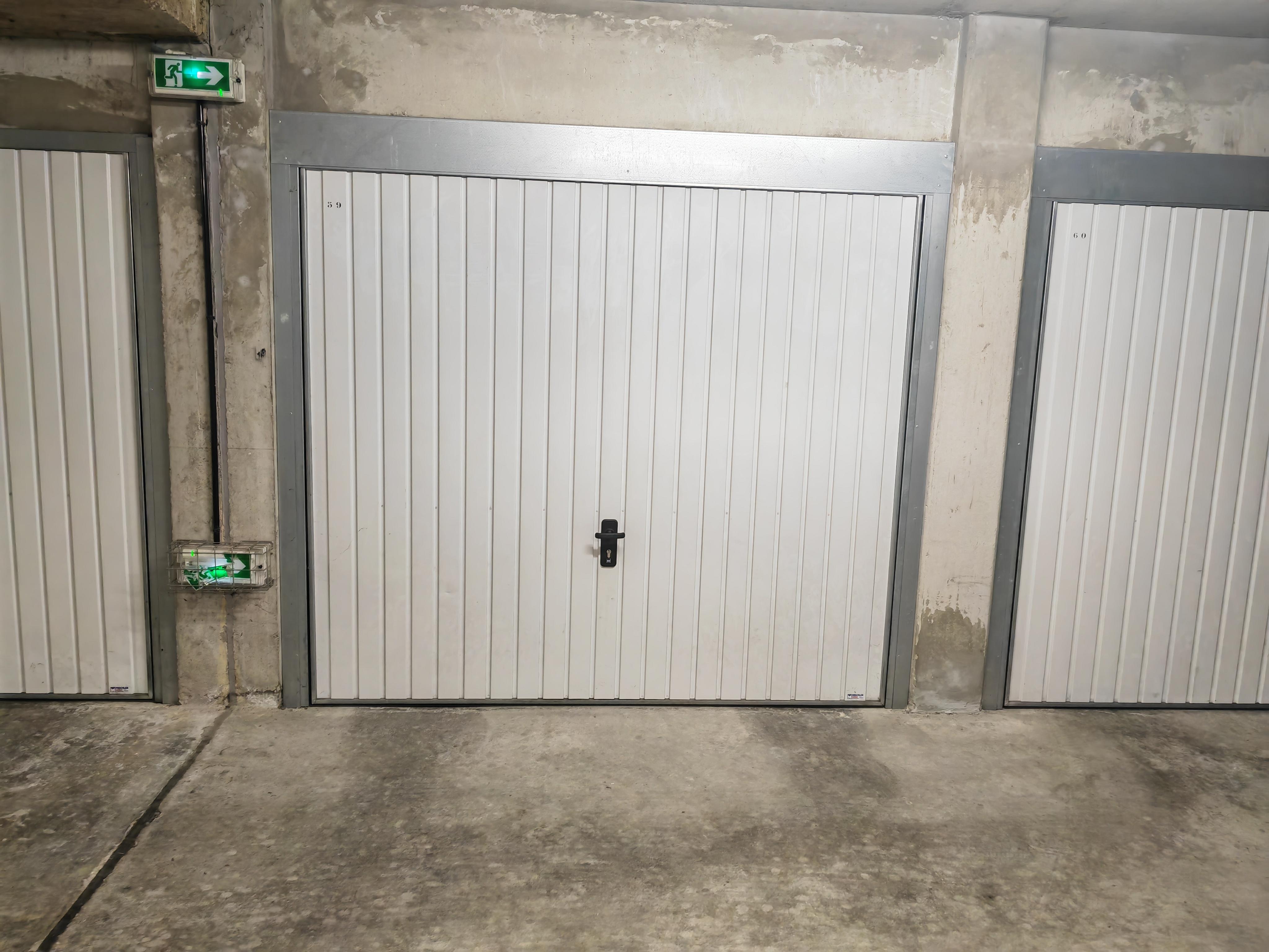 Espace à louer pour stationnement