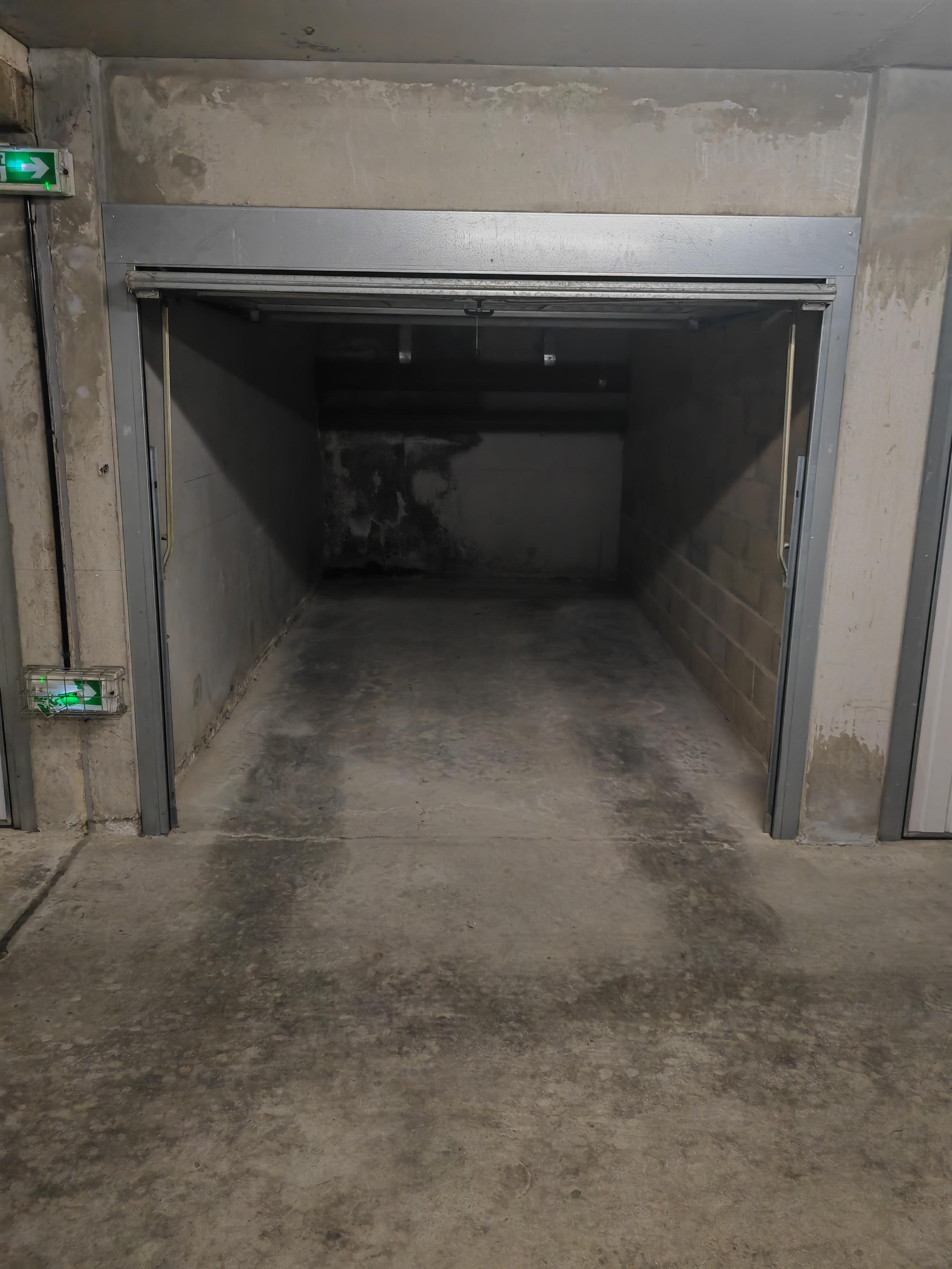 Espace à louer pour stationnement