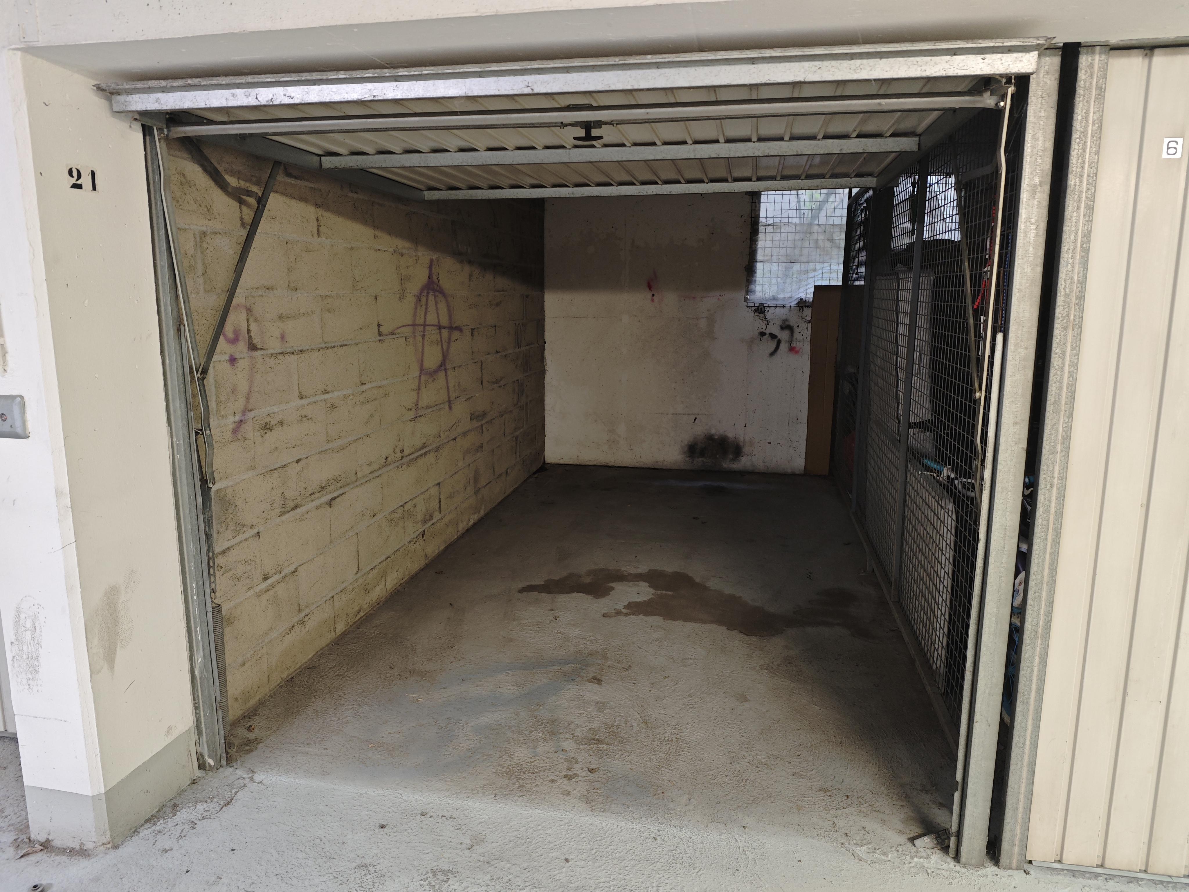 Garage de 10m² pour stationnement