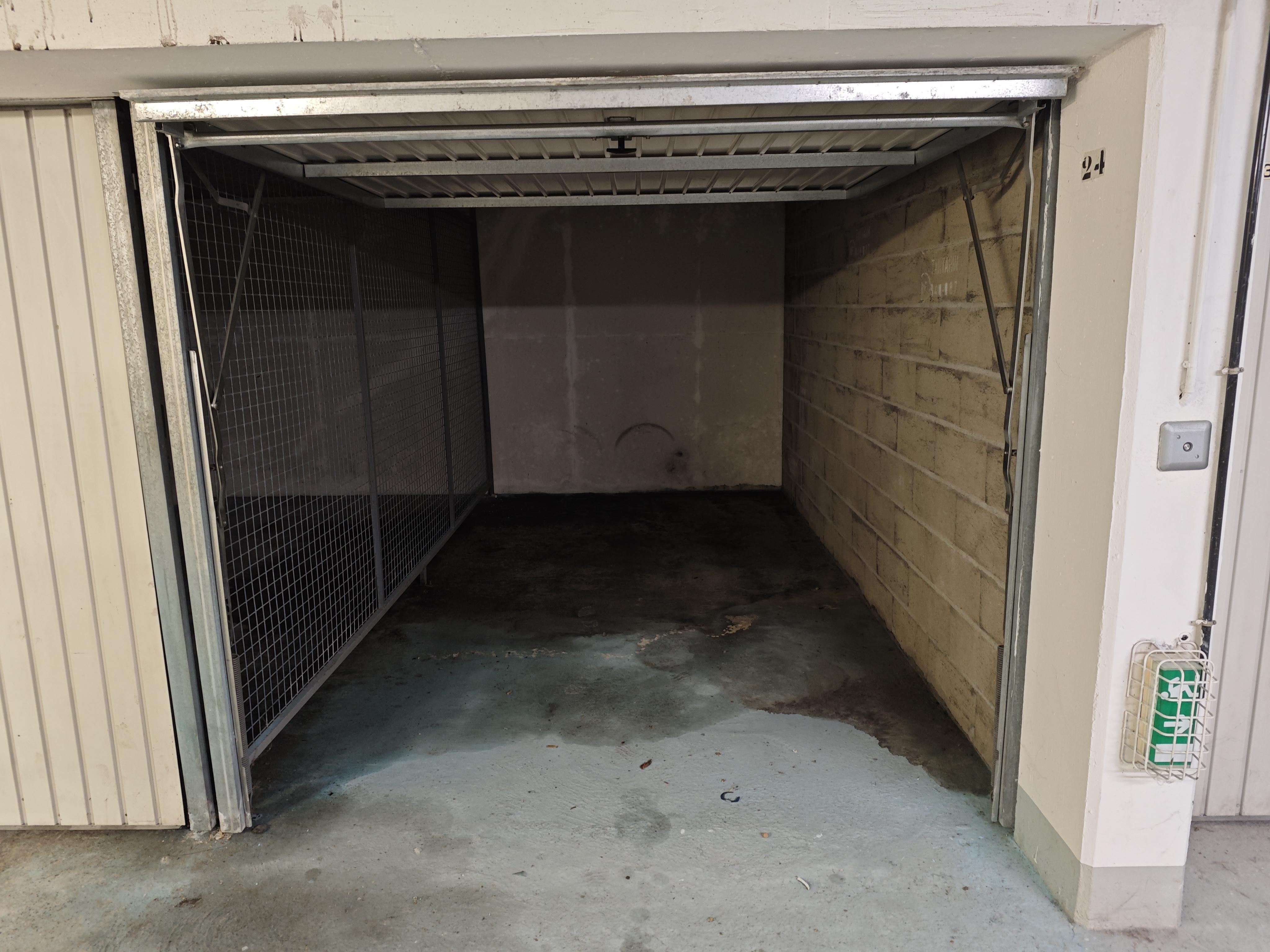 Garage de 10m² pour stationnement