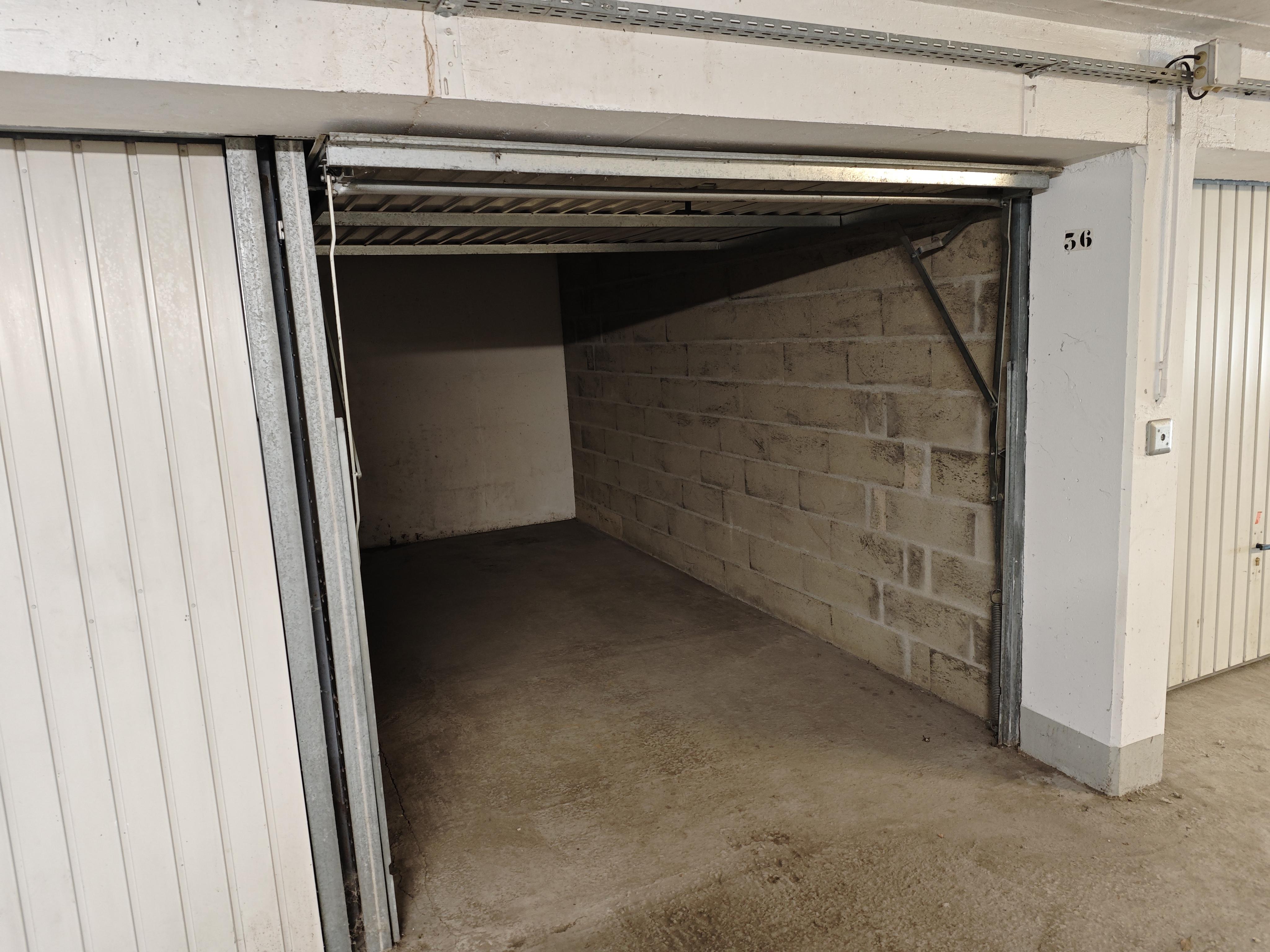 Garage de 10m² pour stationnement