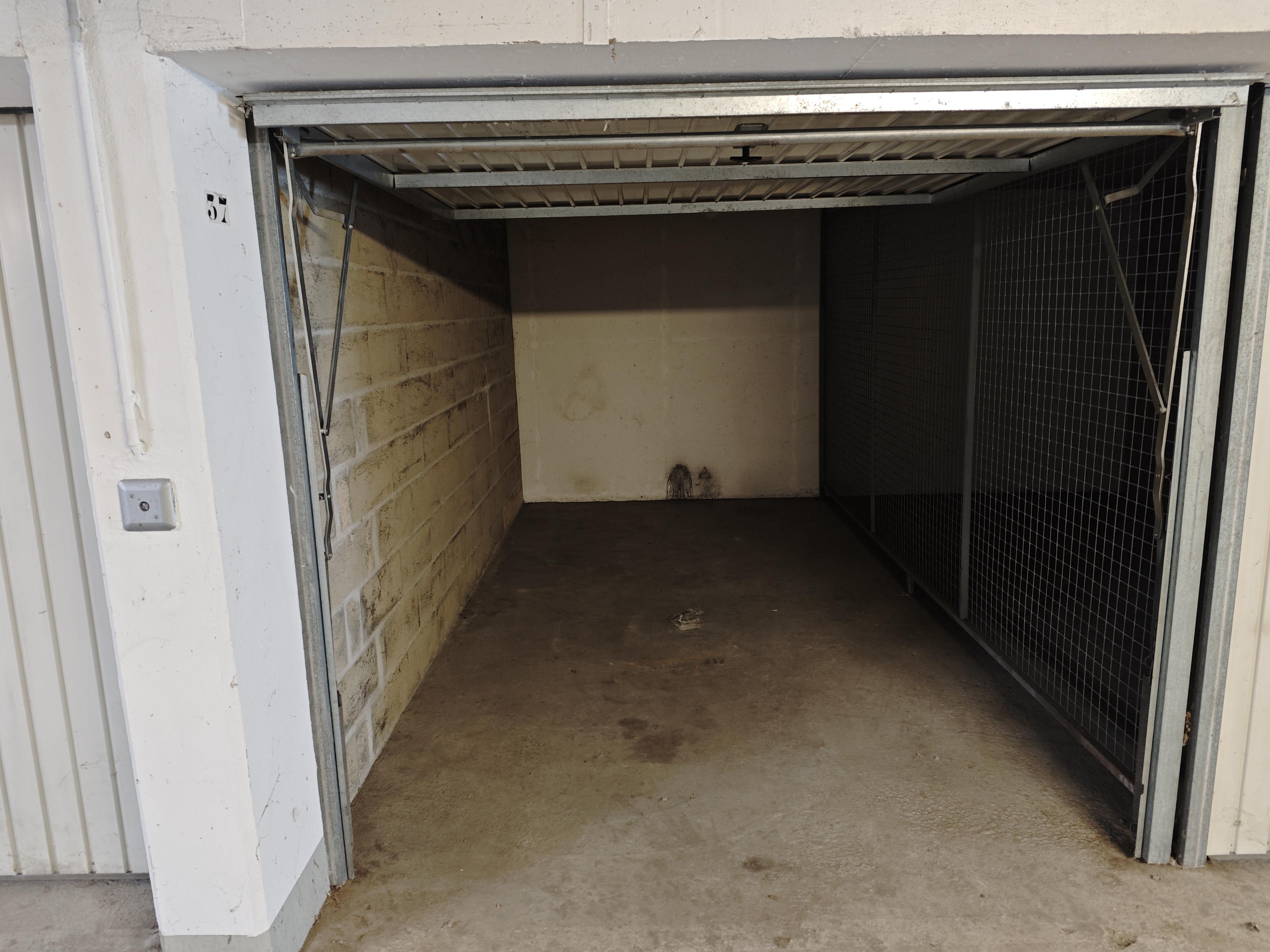 Garage de 10m² pour stationnement