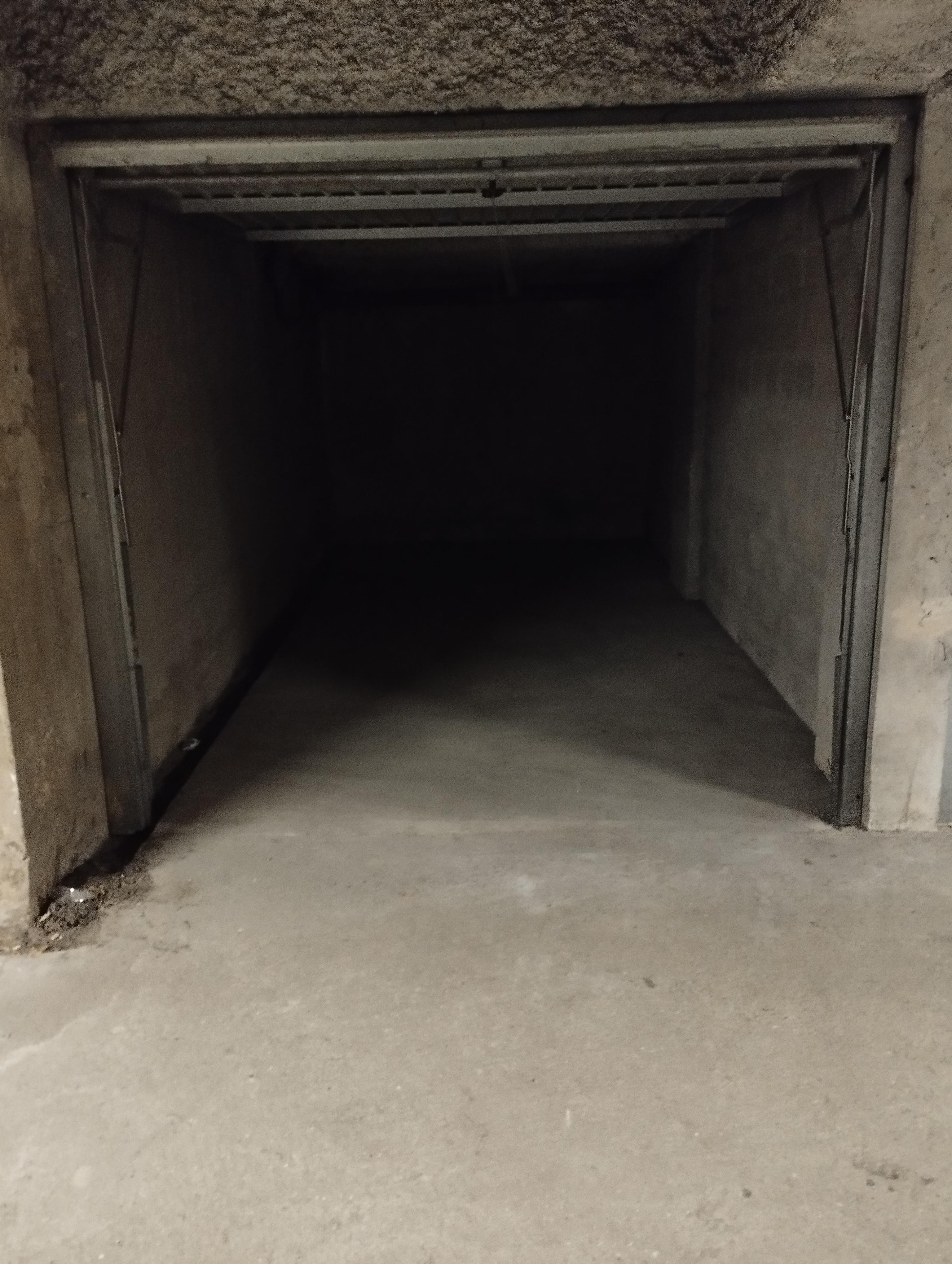 Garage fermé - Parking - 13m²