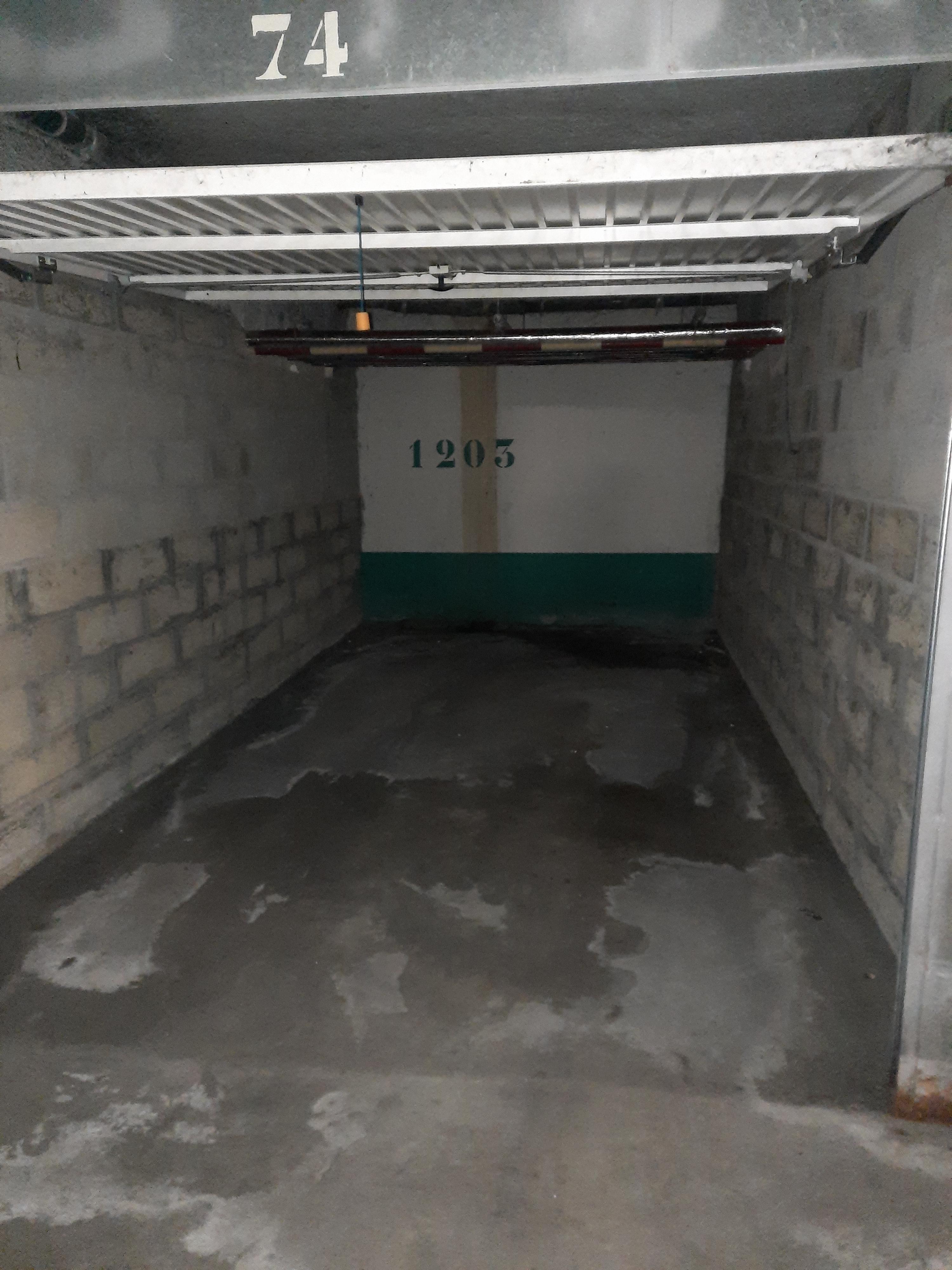 Garage sécurisé à louer à Beauvais