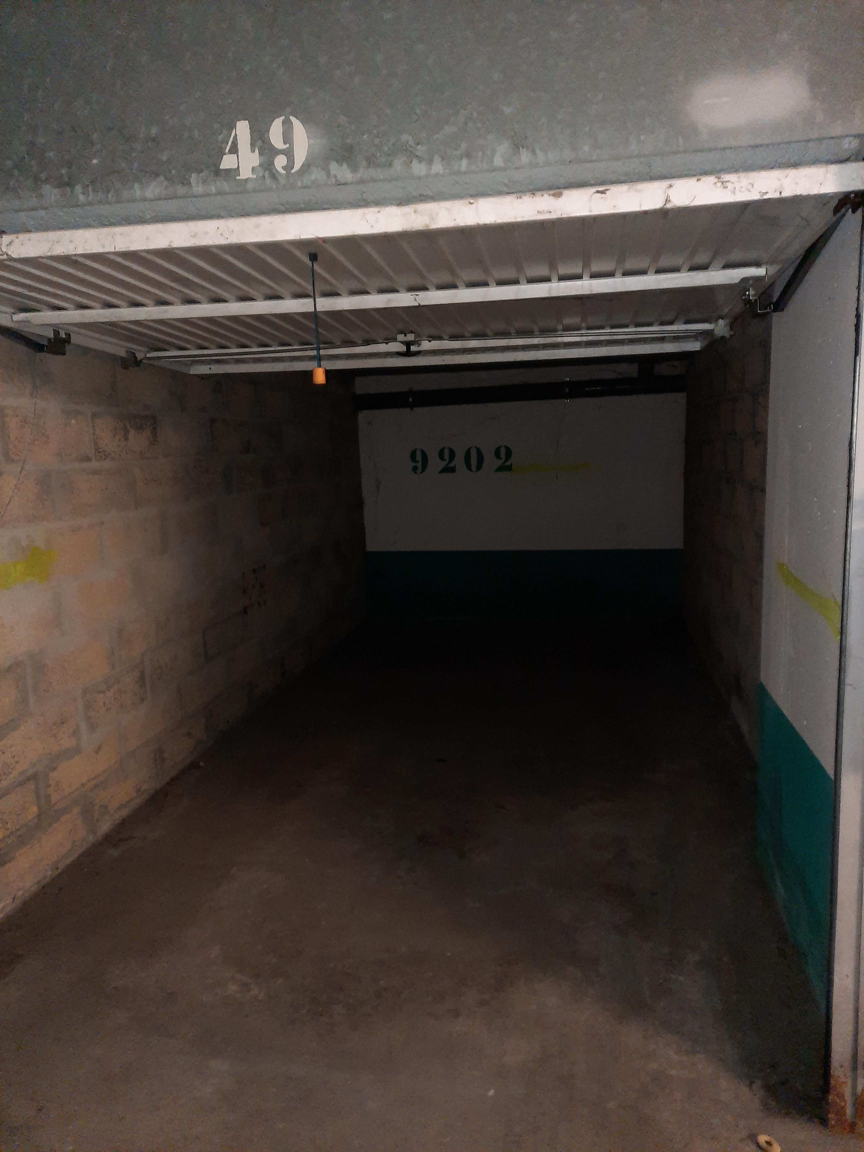 Garage fermé sécurisé de 12m² Beauvais