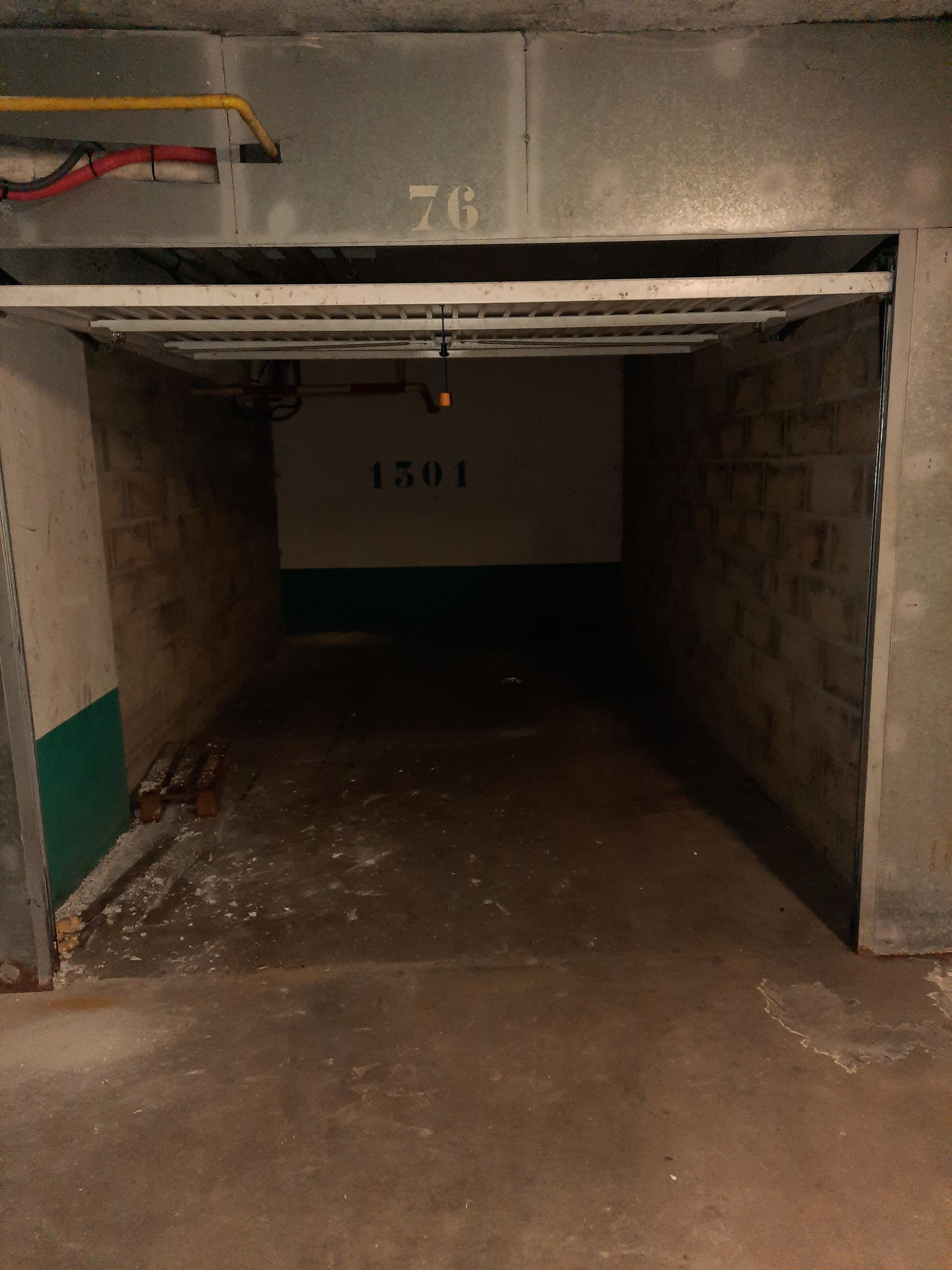 Garage pour stationnement