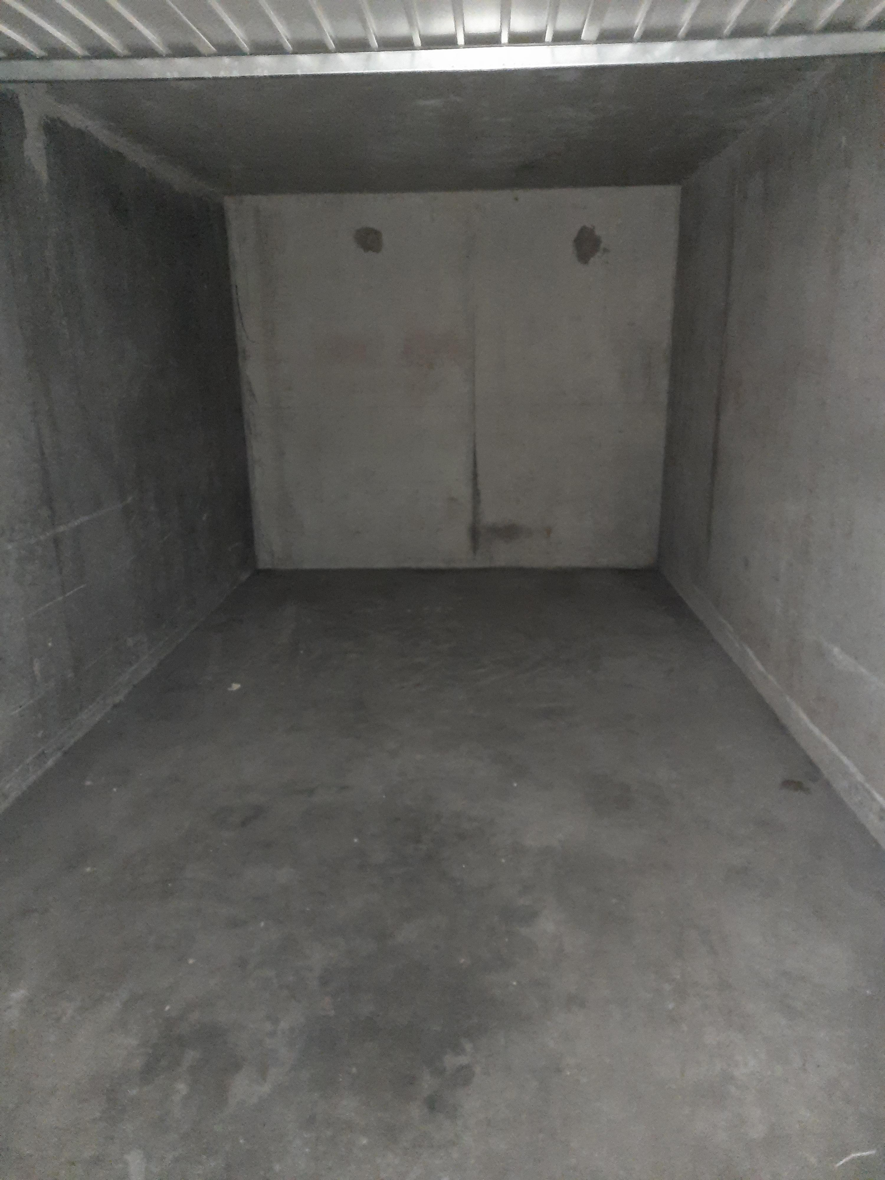 Garage à louer pour stockage
