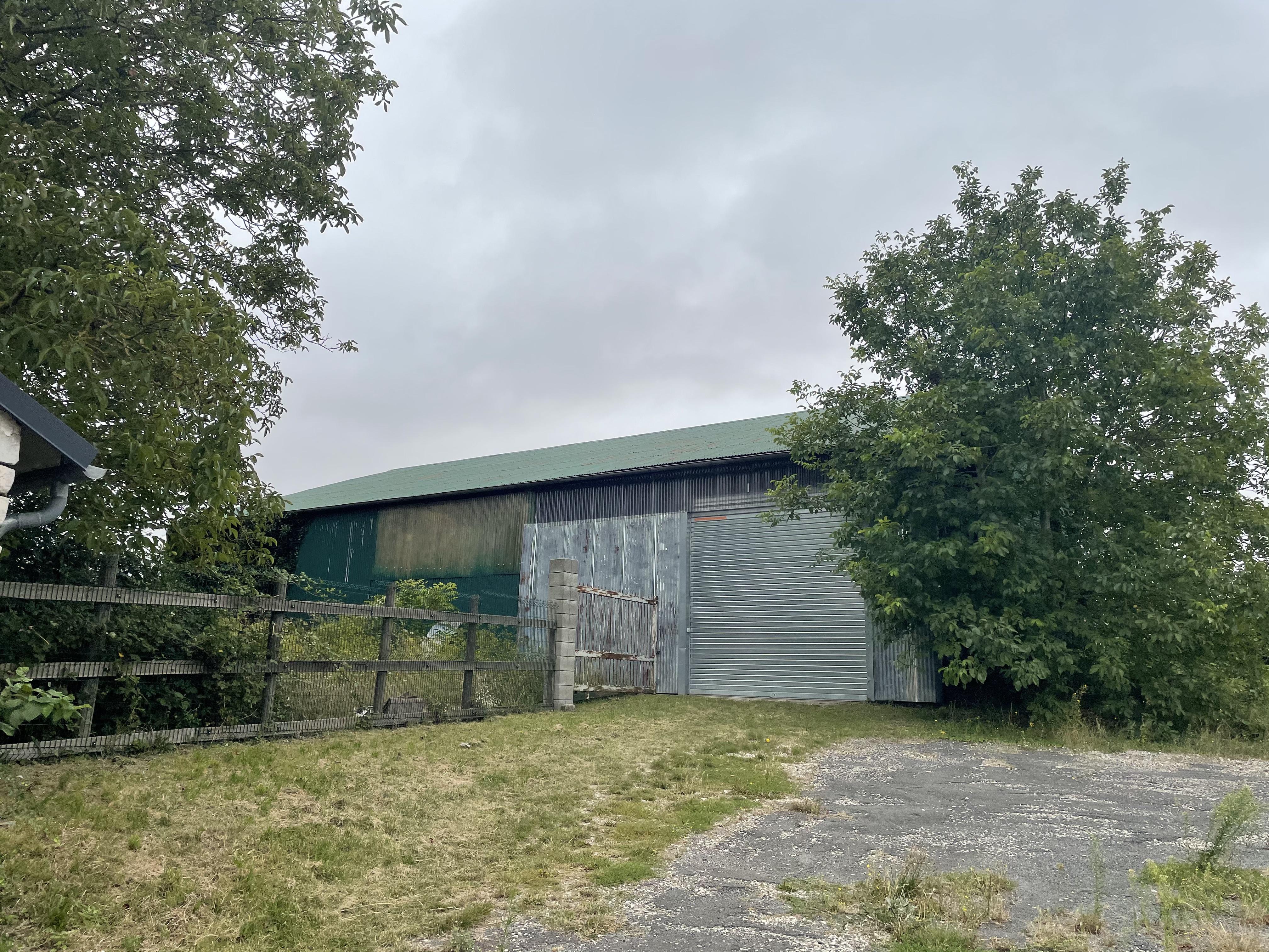 HANGAR DE STOCKAGE