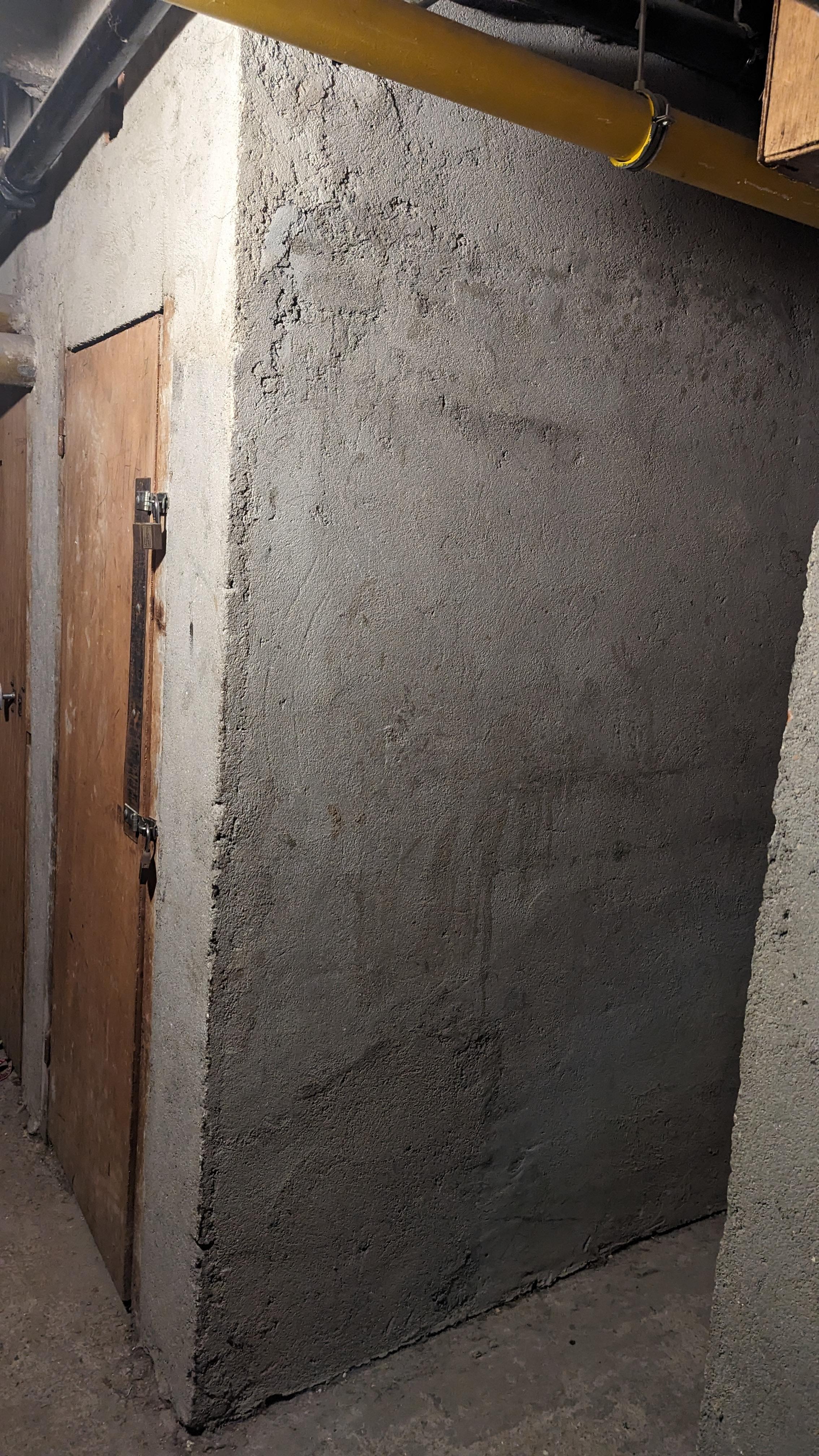 cave sécurisée et saine pour stockage