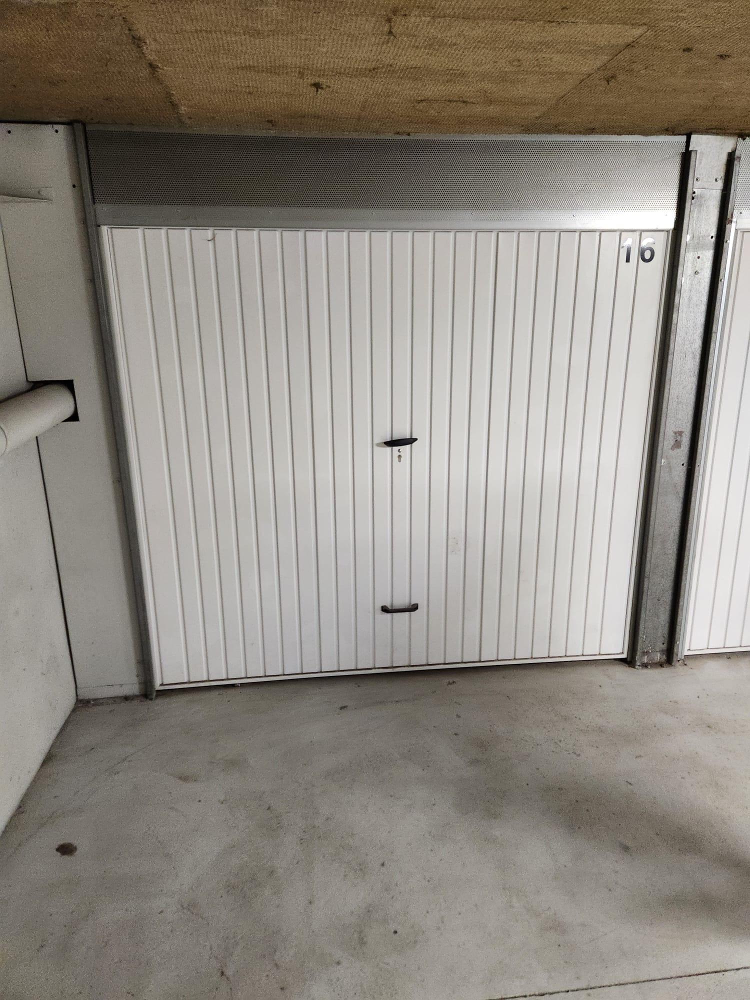 Garage à louer à Béthune