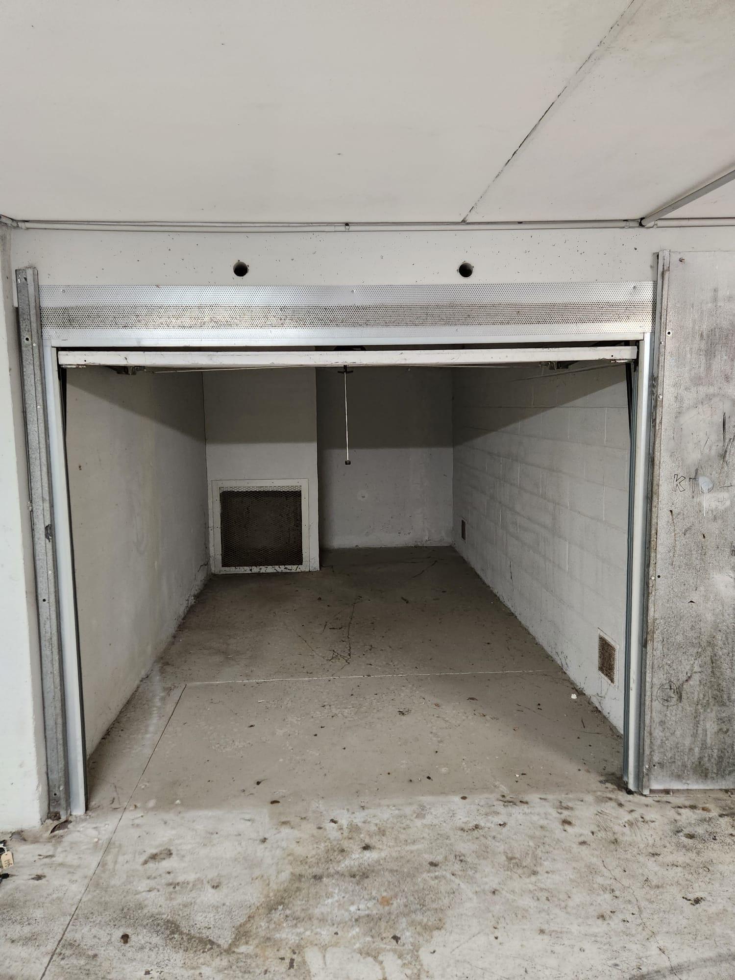 Garage à louer pour 2 roues