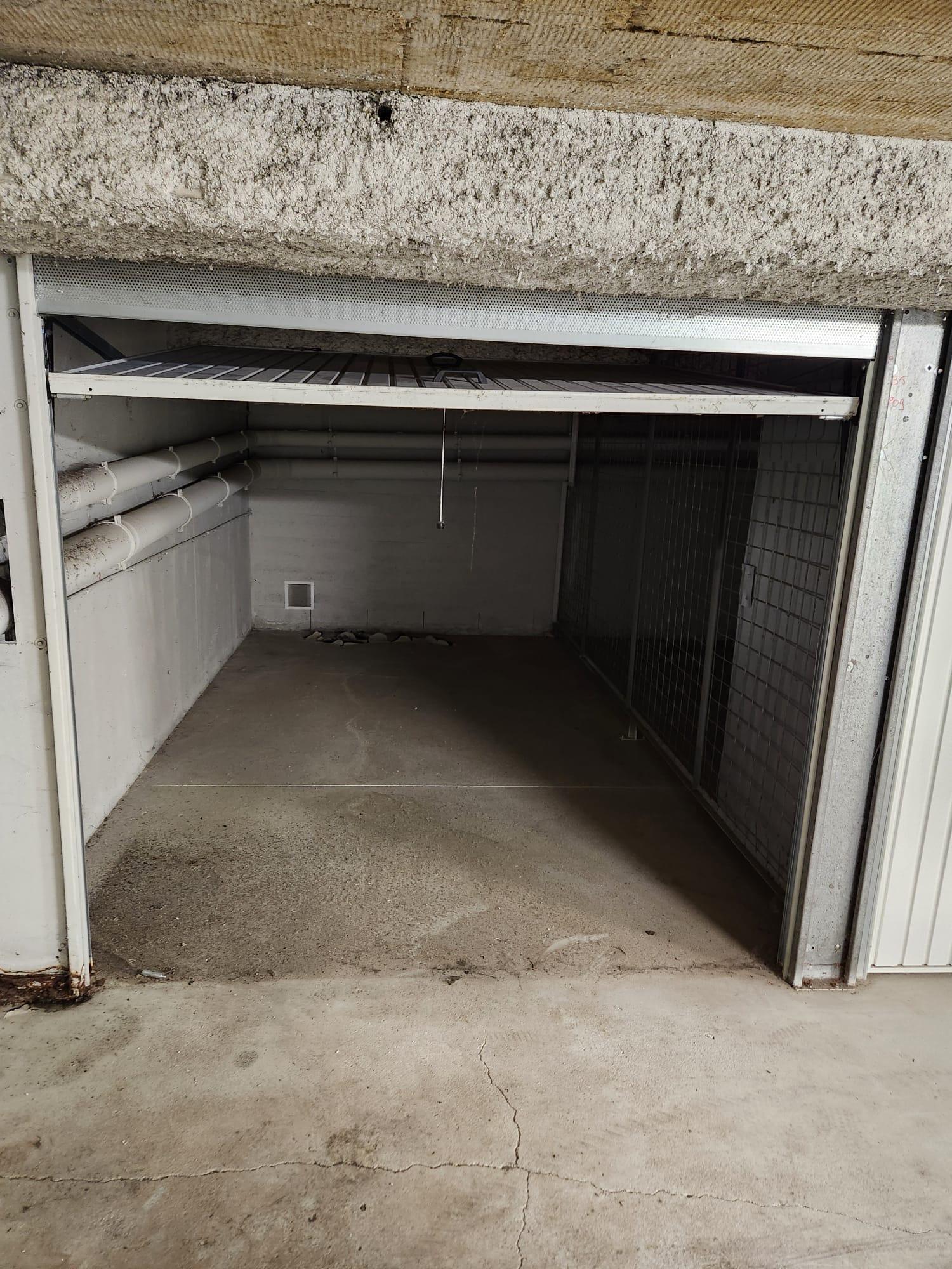 Location garage de 12m²