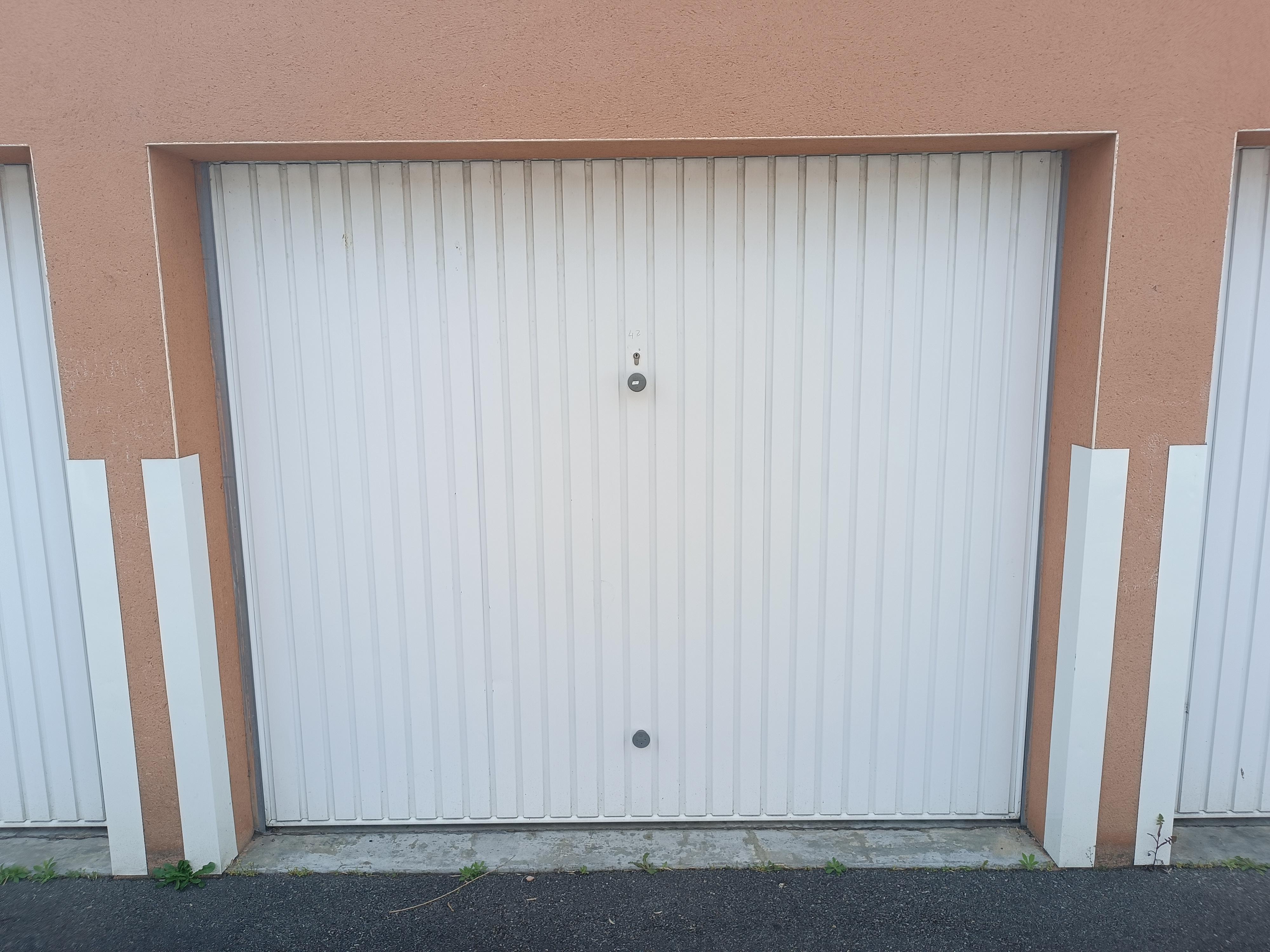 Location pour stockage ou stationnement