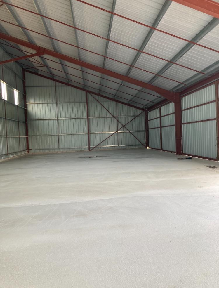 hangar fermé et securisé