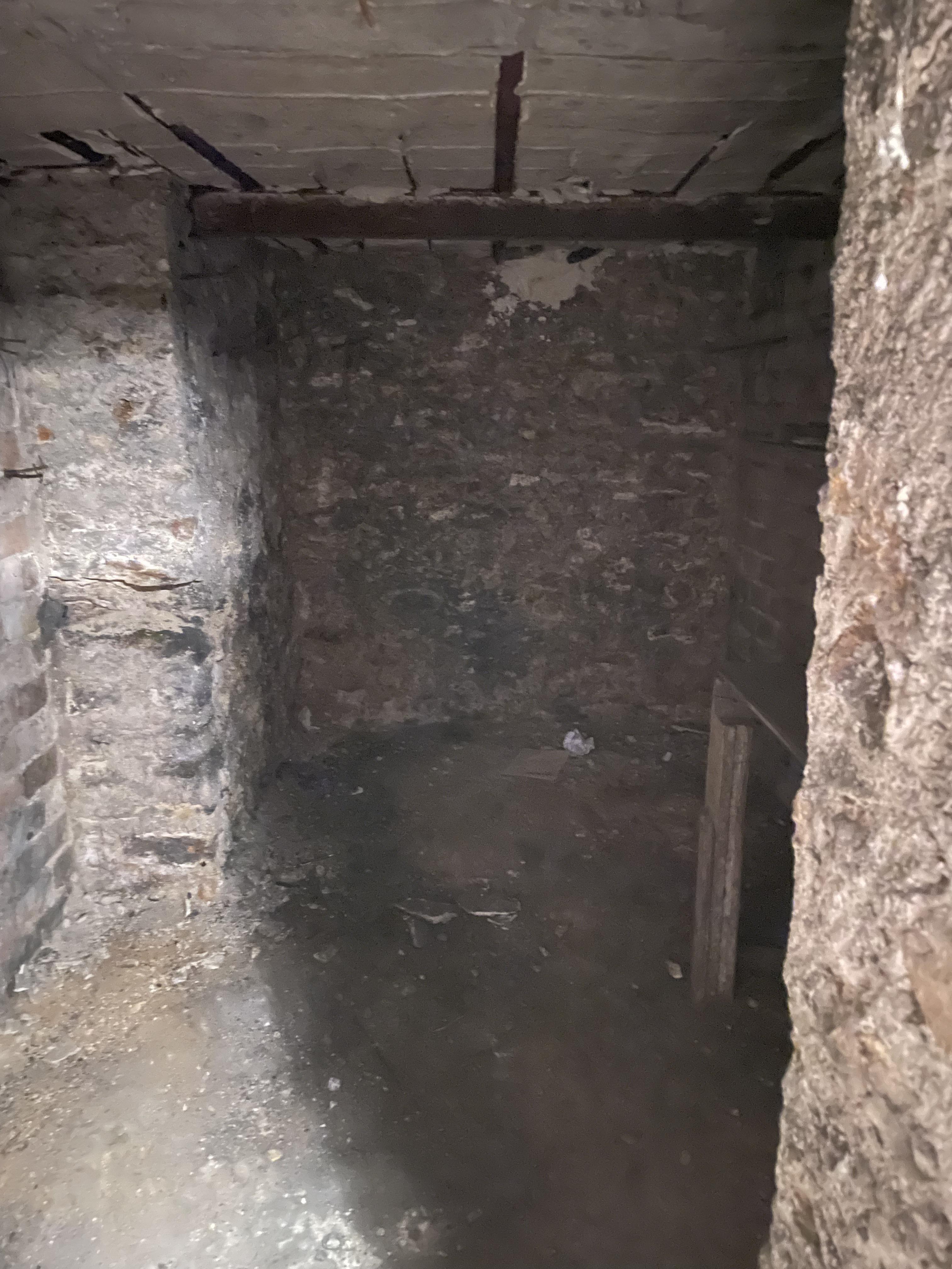 Cave - 10 m2 - Paris 18e
