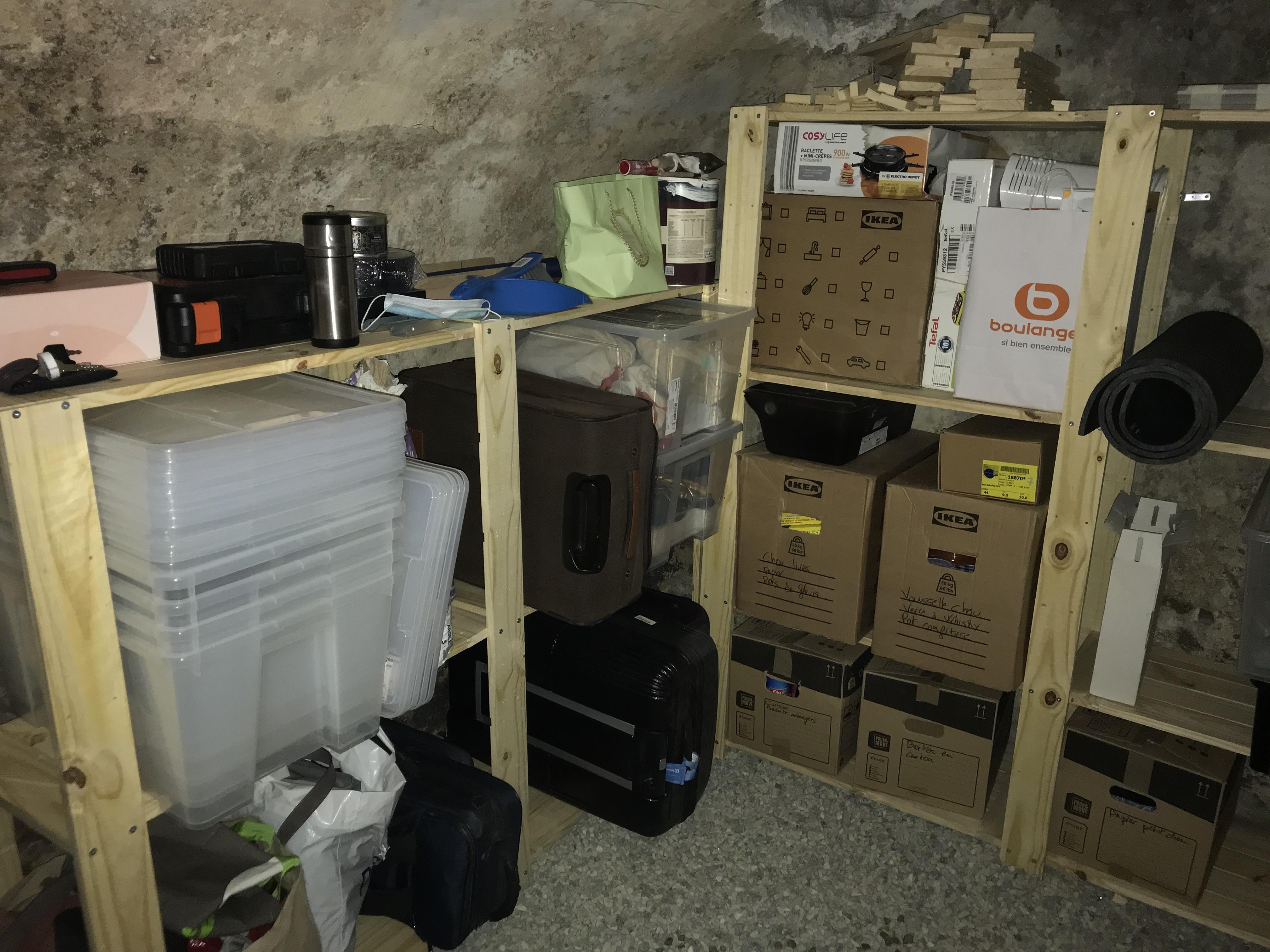 Cave en sous-sol - immeuble sécurisé - Rue