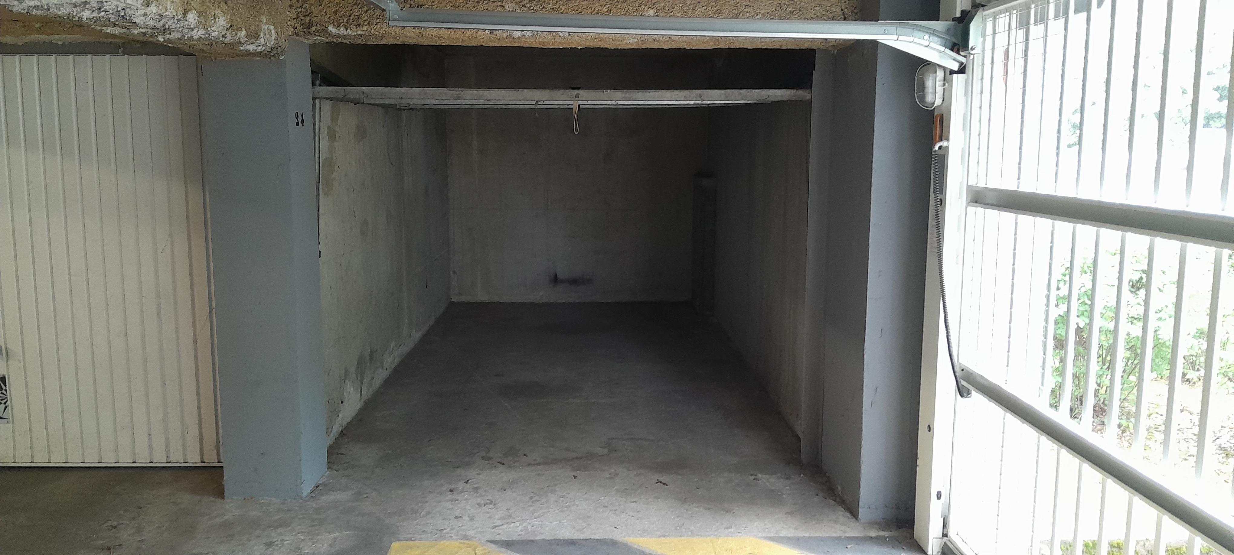 Location Box/Garage 12m2 à Eybens
