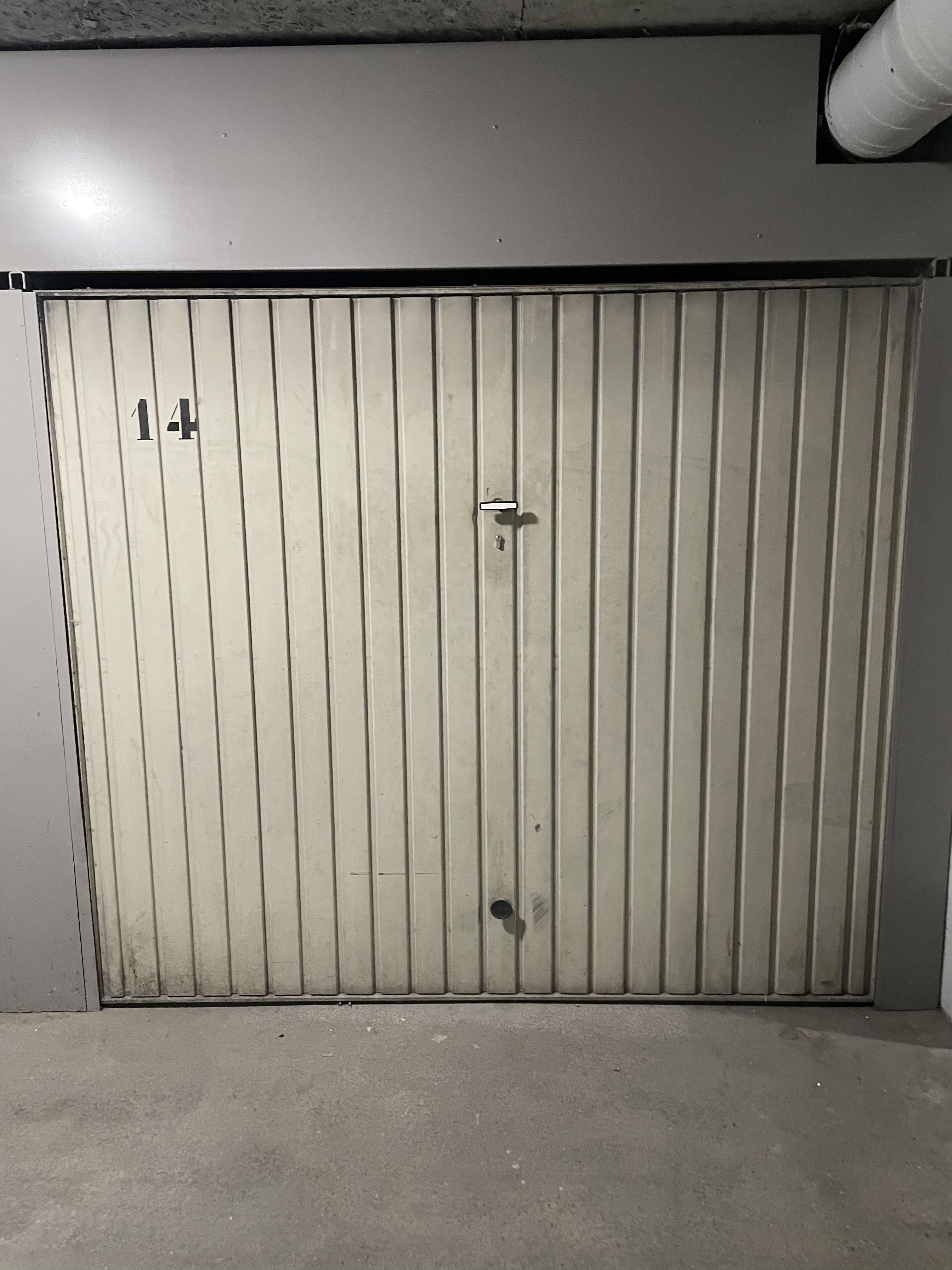 Garage à louer sur Orléans 12 m²