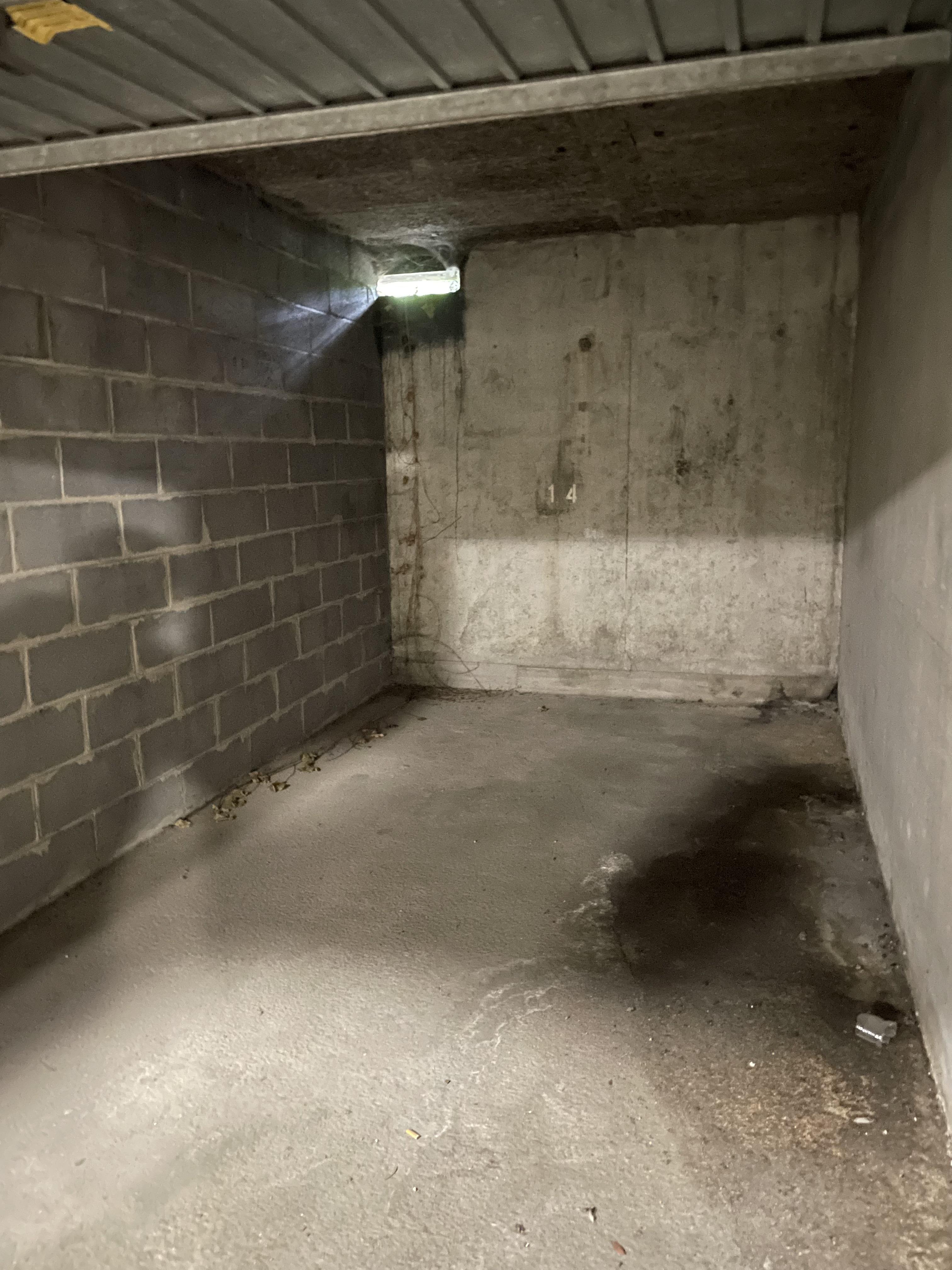 Garage à louer sur Orléans 12 m²