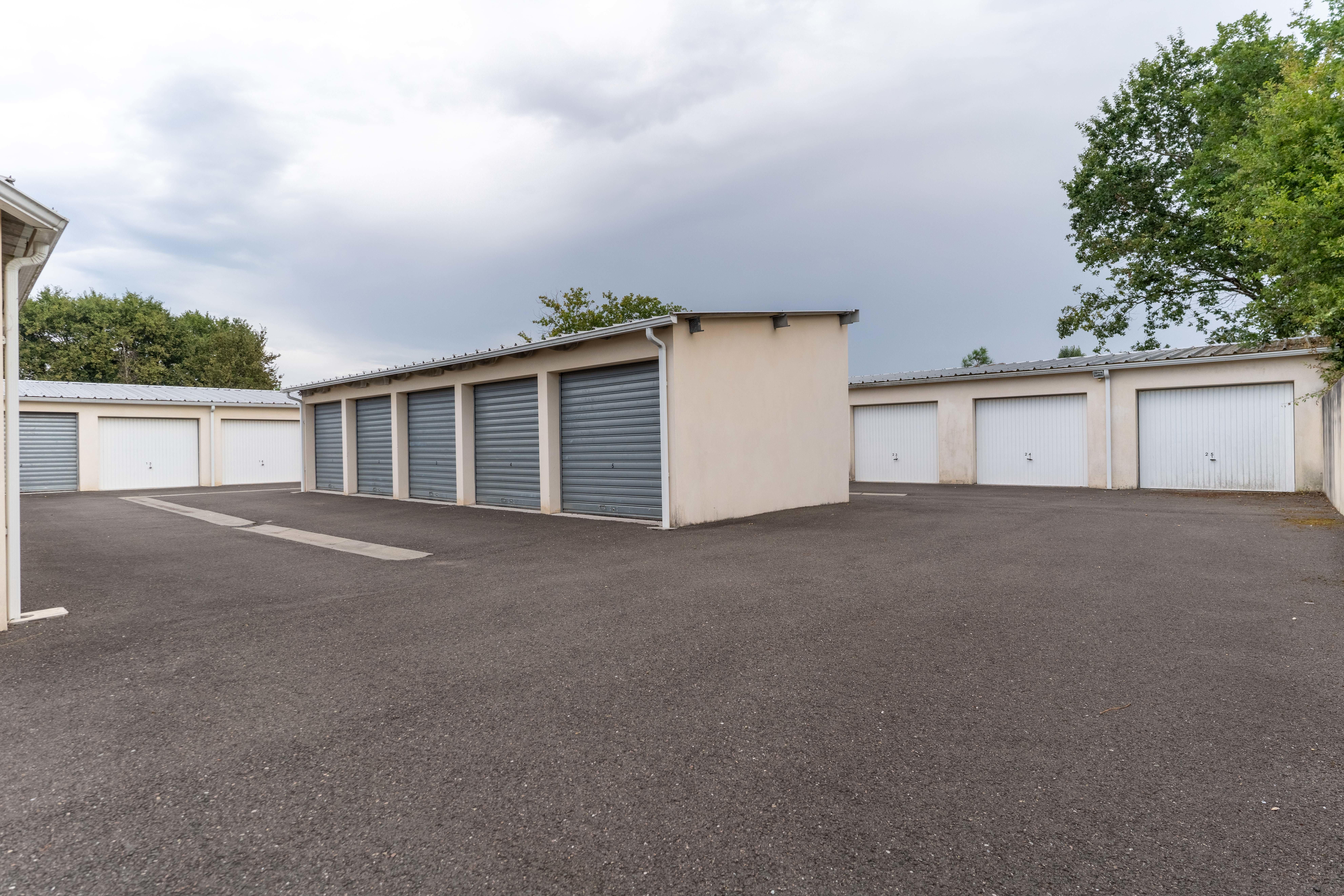 BOX CONTENEUR GARAGE GARDE-MMEUBLE LA TESTE DE BUCH