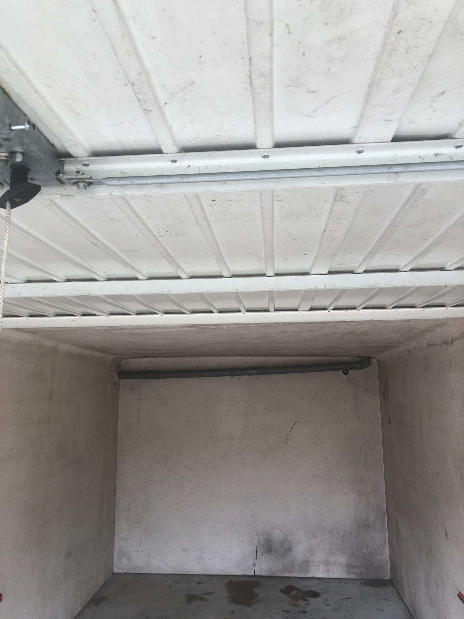 Box pour stockage ou stationnement