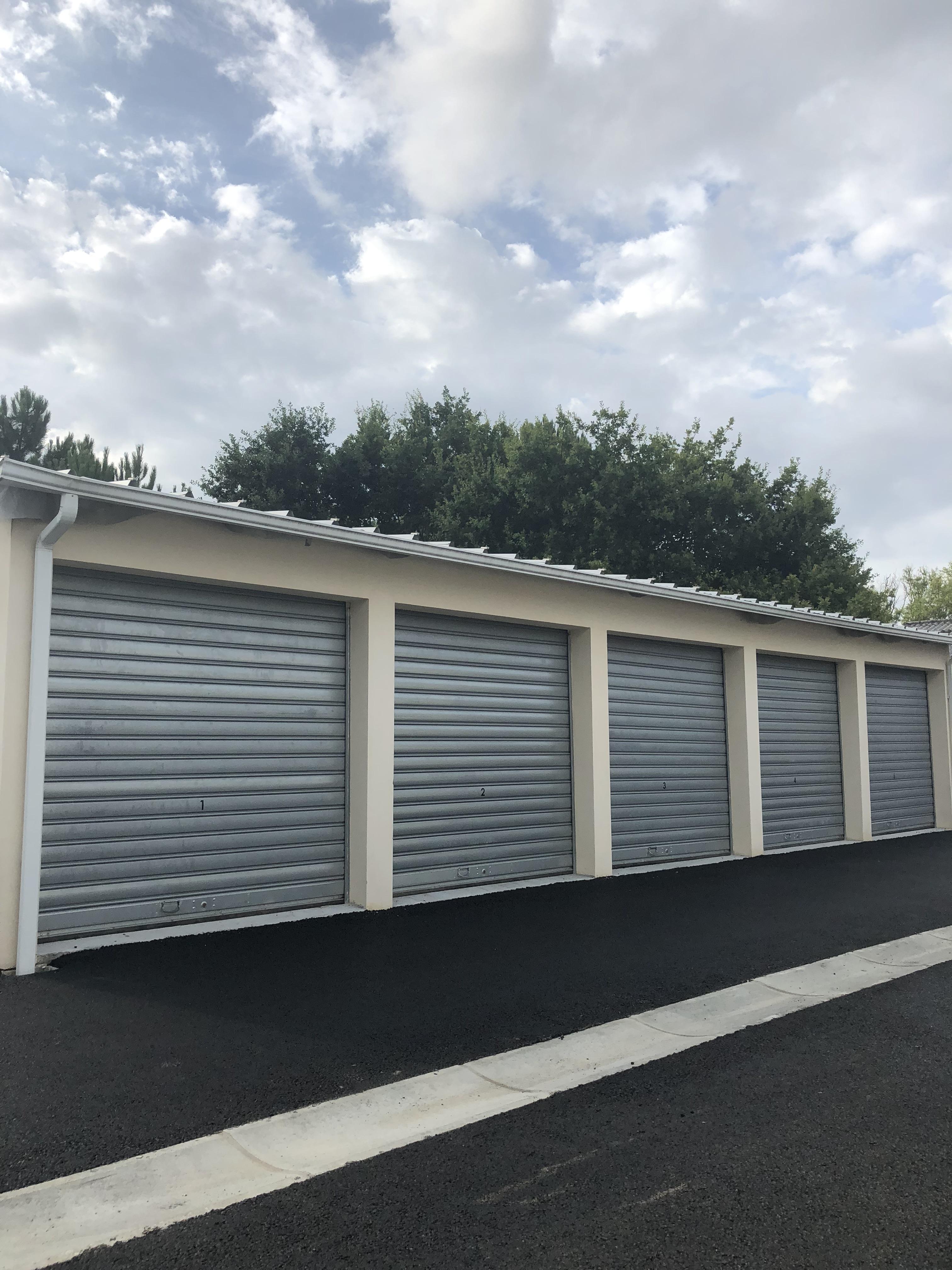 BOX CONTENEUR GARAGE GARDE-MEUBLE LA TESTE DE BUCH