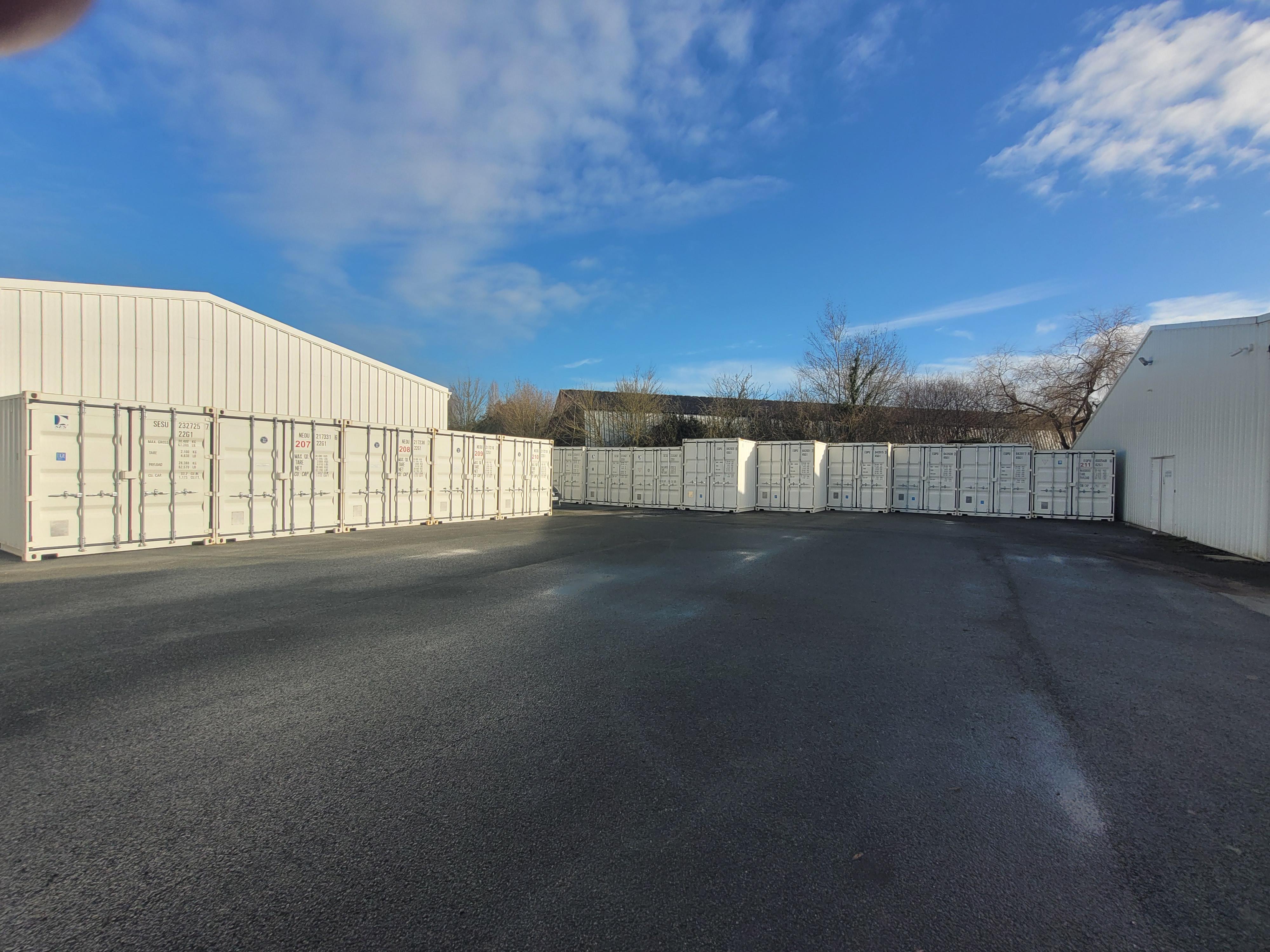 conteneur de self-stockage à 8 min d'Angers