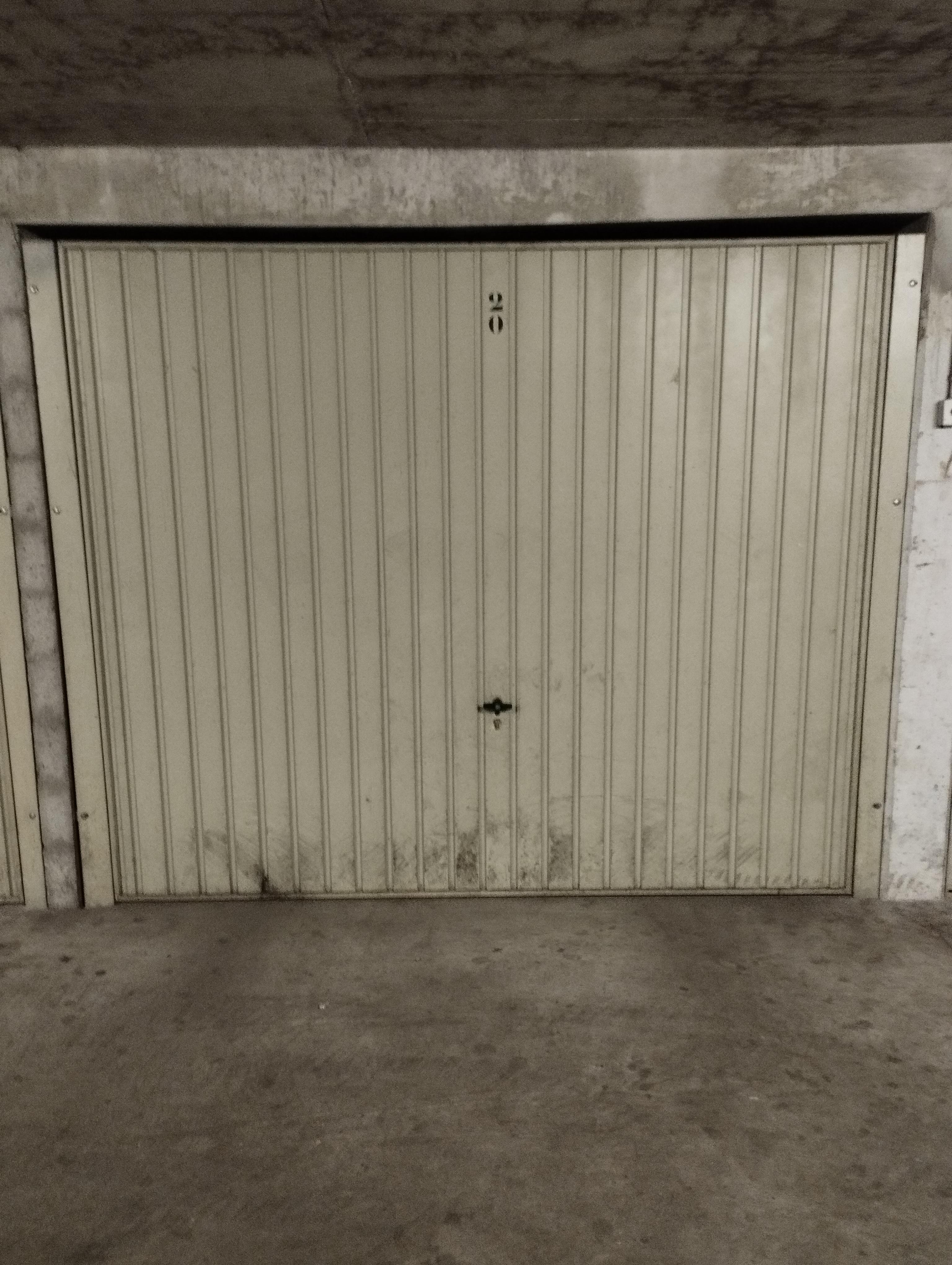 Garage privé pour stationnement
