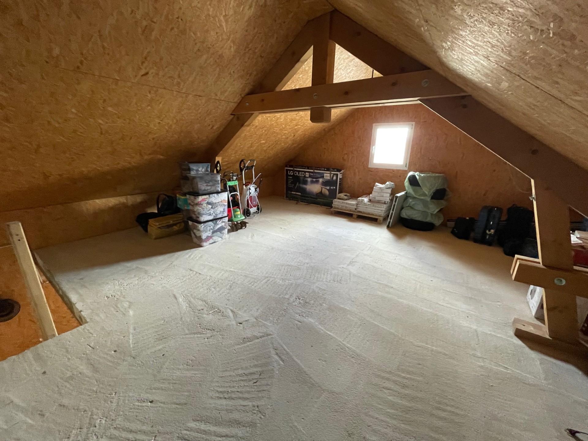 Dalle dur au dessus du garage