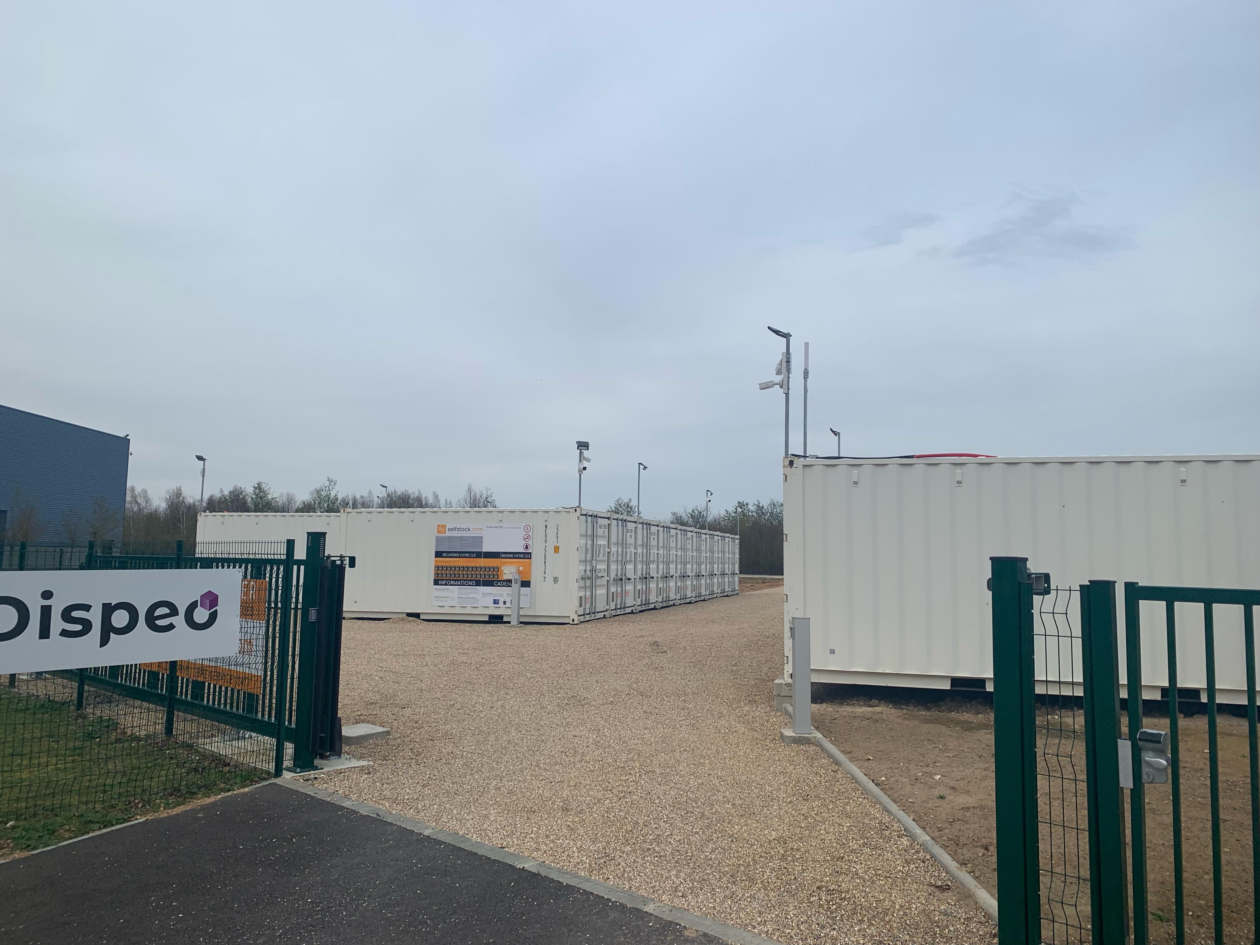 Box de stockage sécurisé de 10m2 au Vieil
