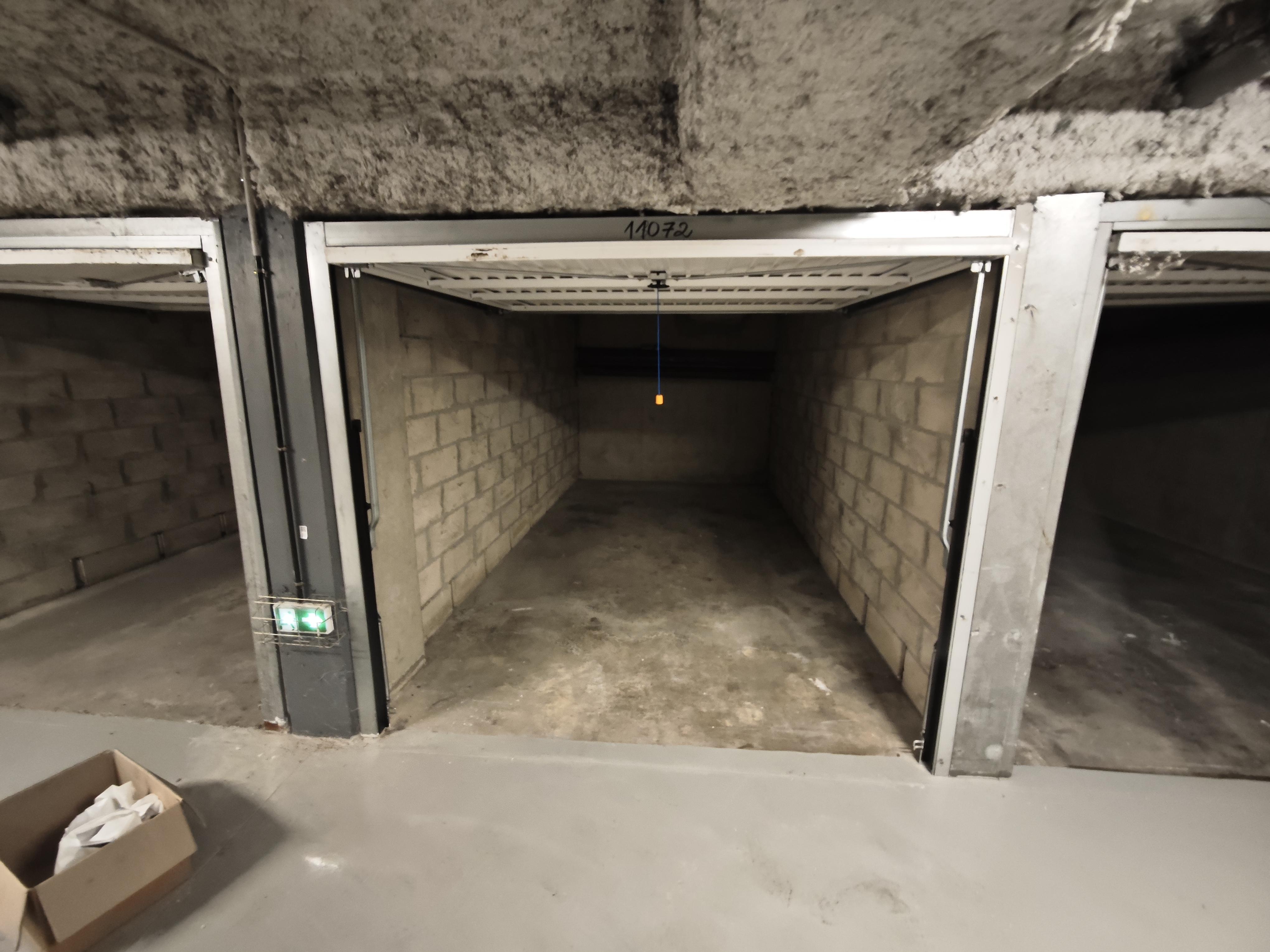 Garage/ Box 12m² - Vernouillet