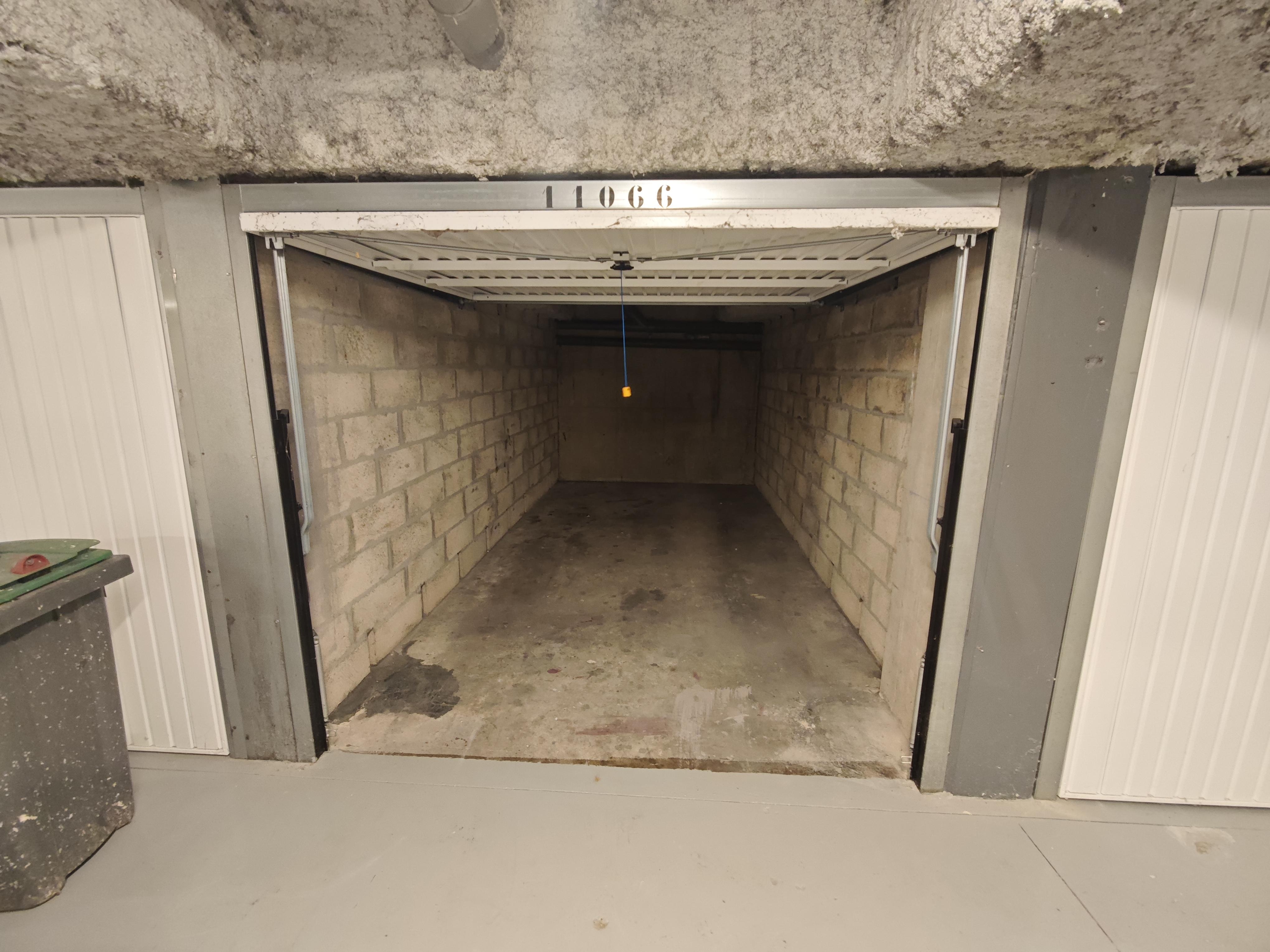 Garage/ Box 12 m² Vernouillet