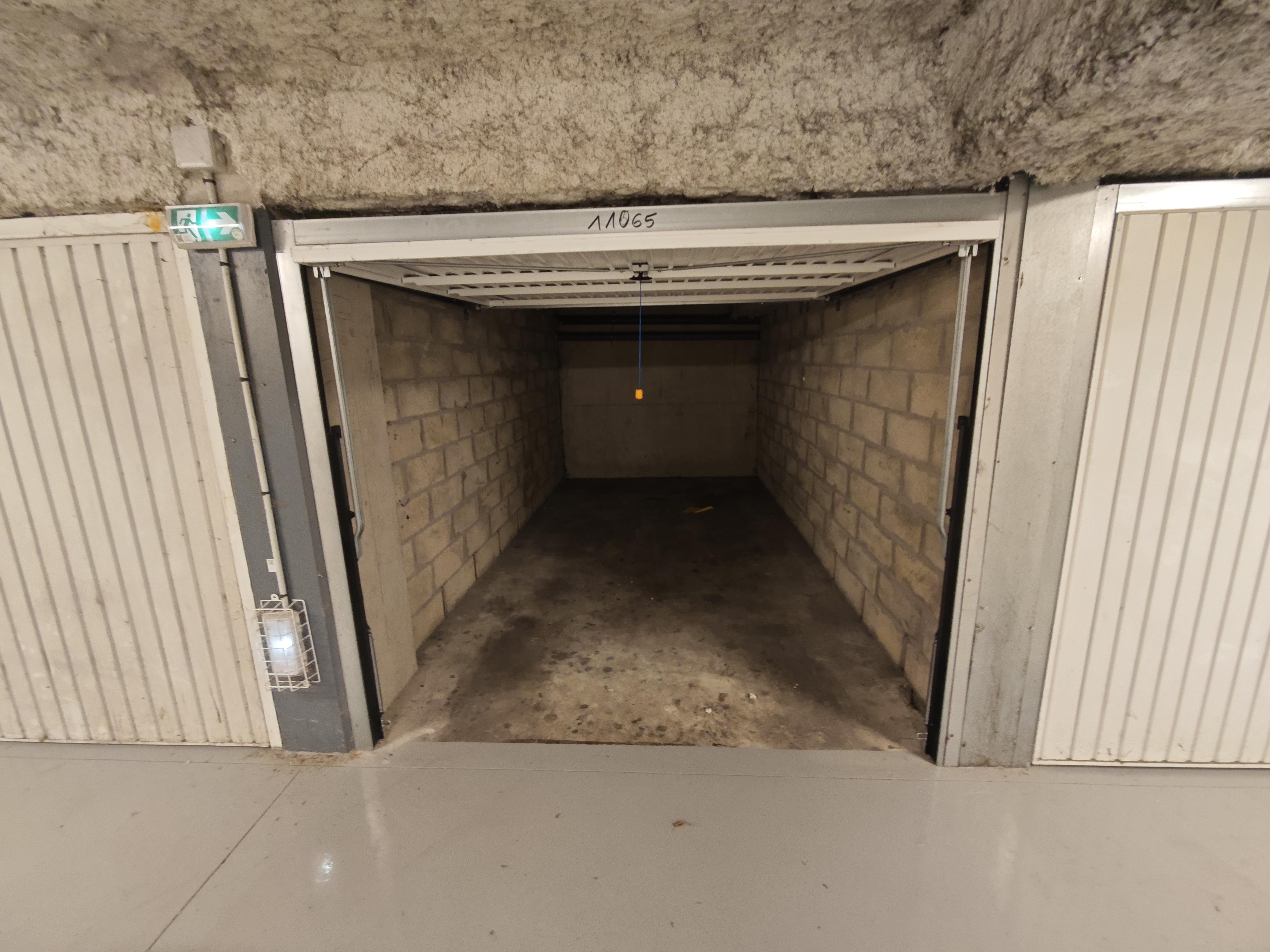 Garage/ Box 12 m² Vernouillet