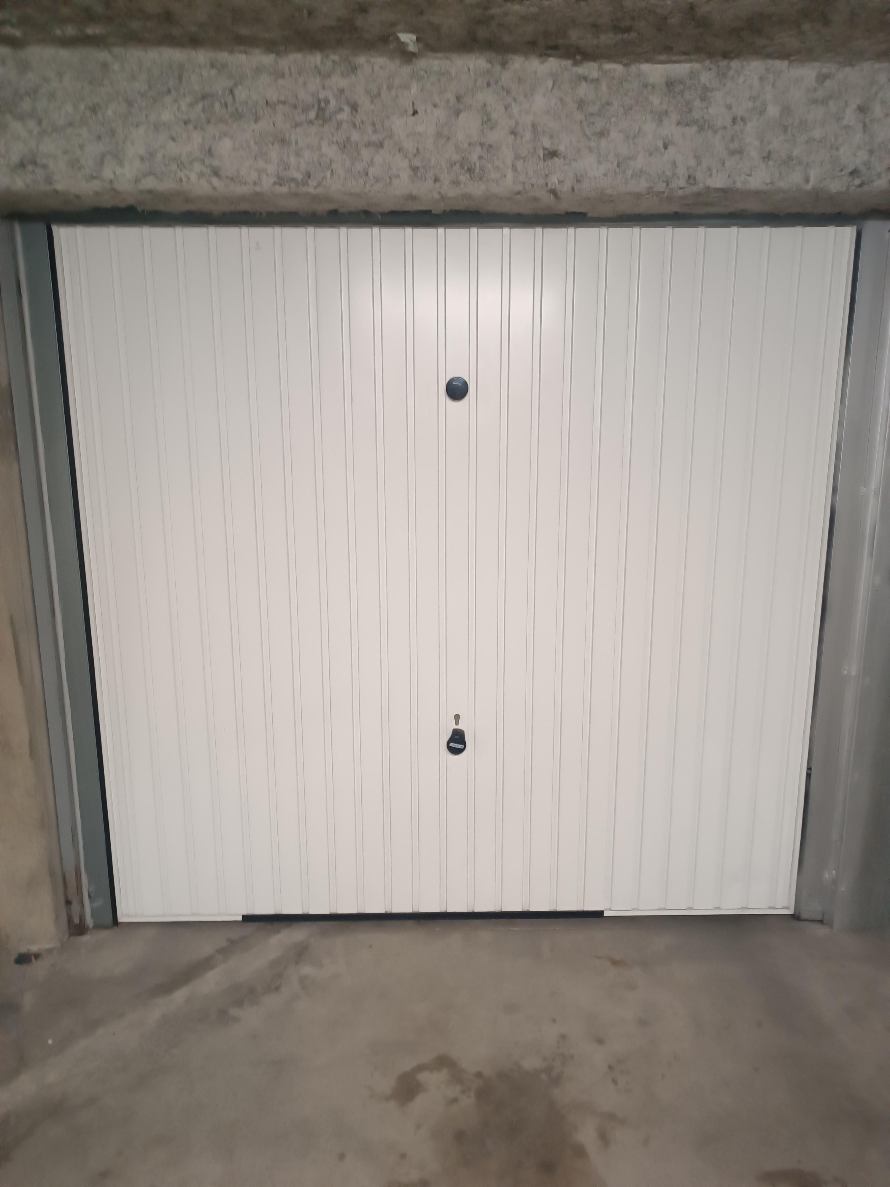 INTRA - Garage box 20m² - Toulouse