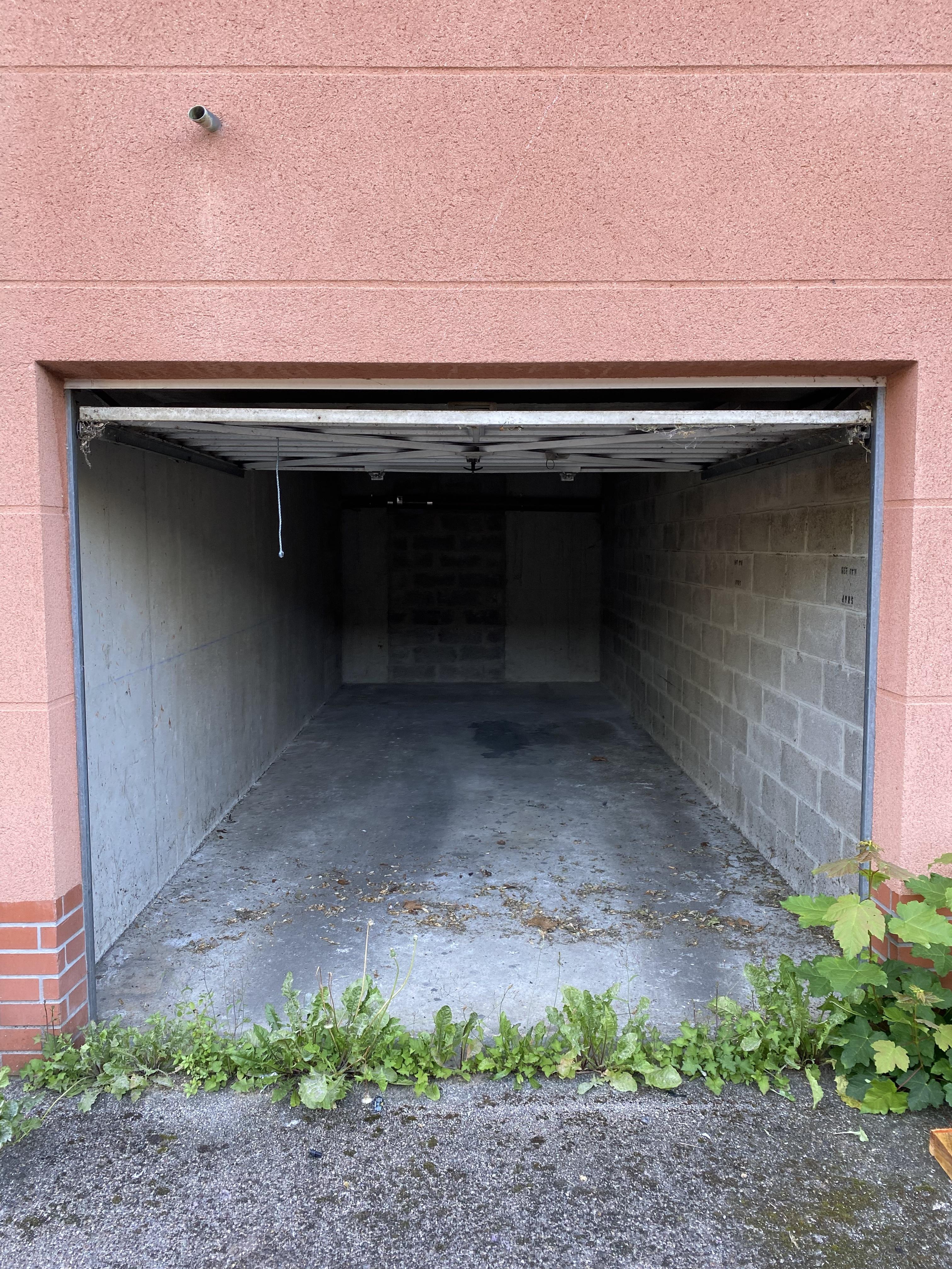 Garage de 20m² à louer