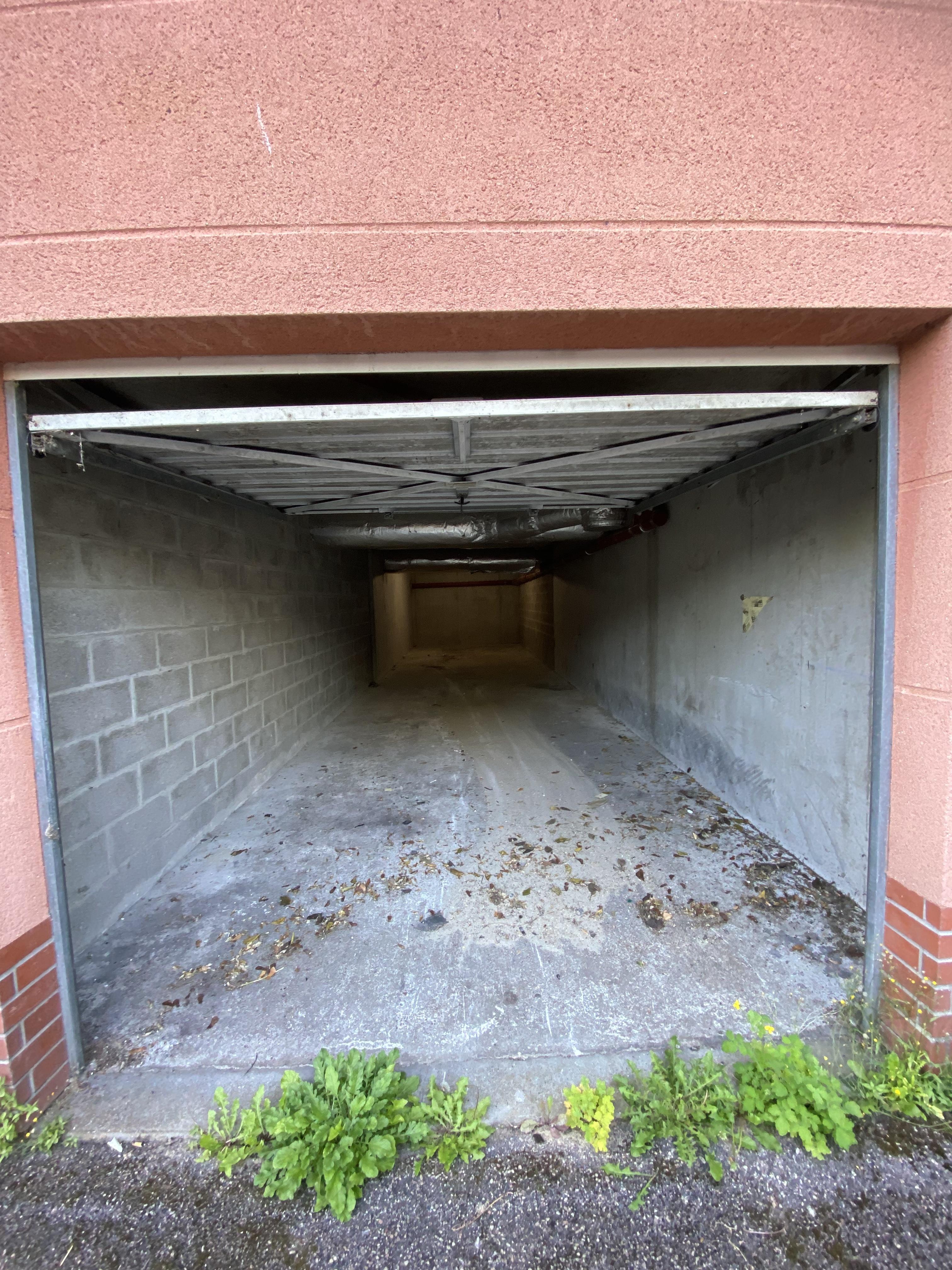 Garage de 43m² à louer