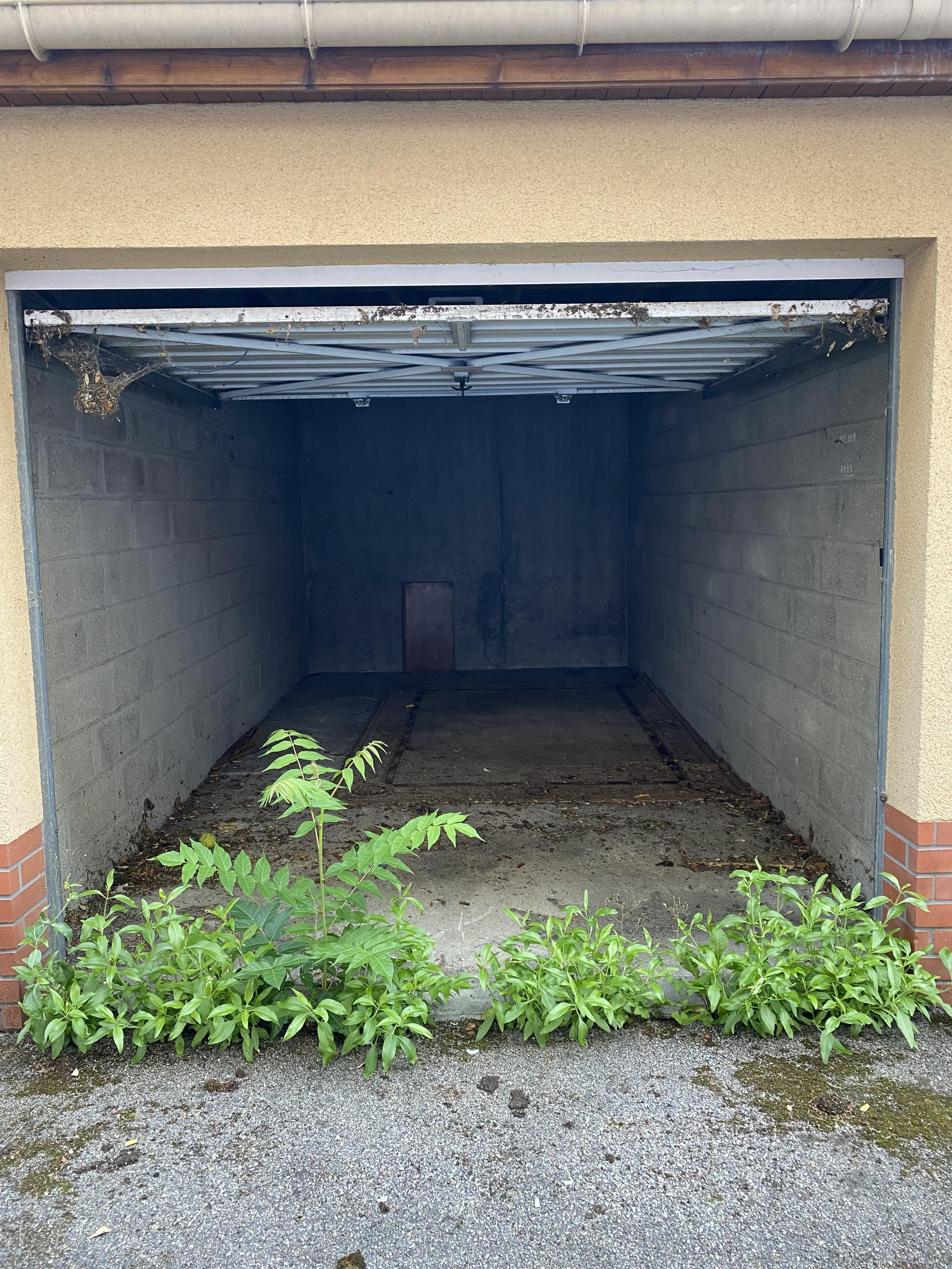 Garage de 14m² à louer