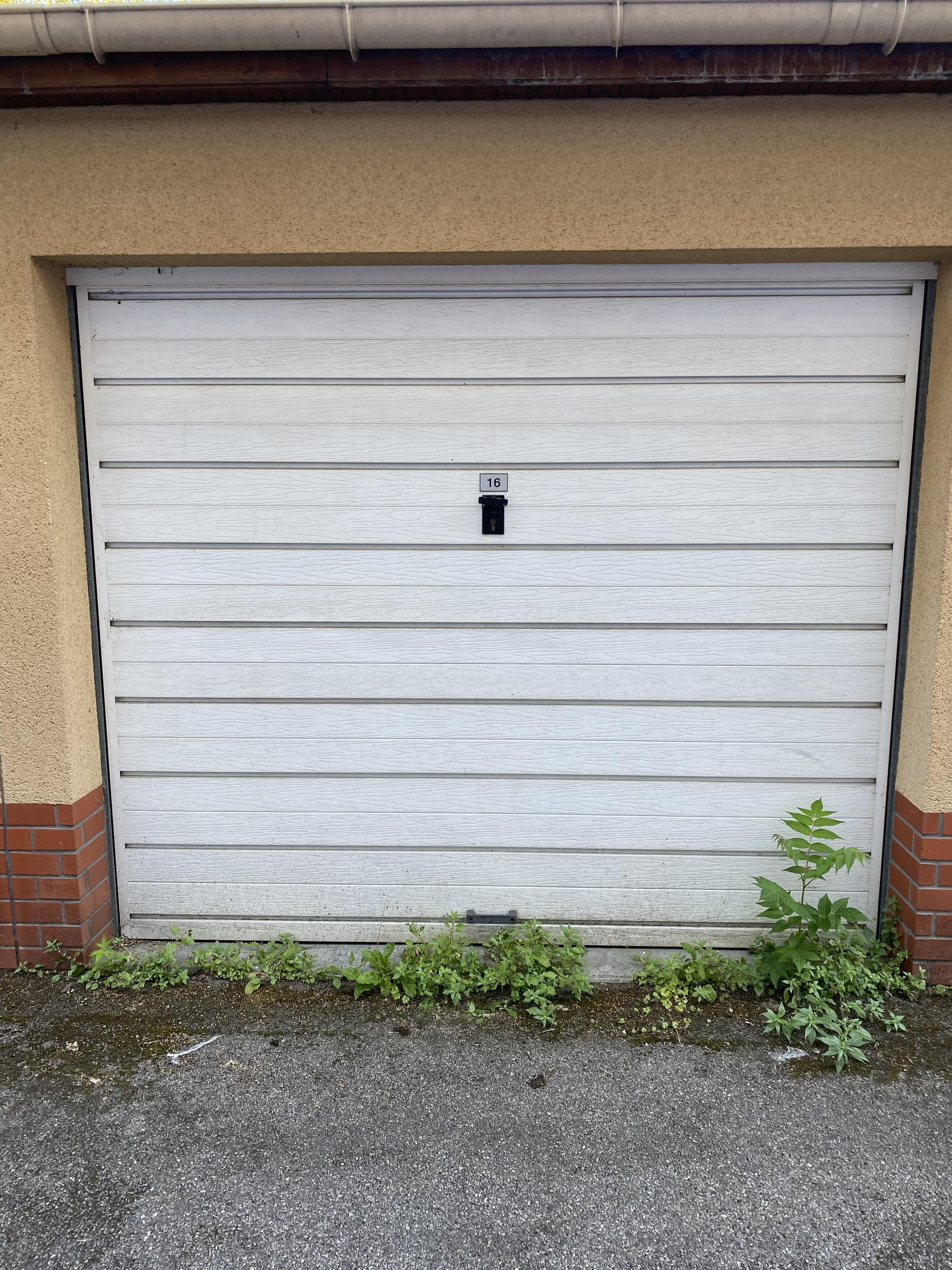 Garage/box de 14m² à louer