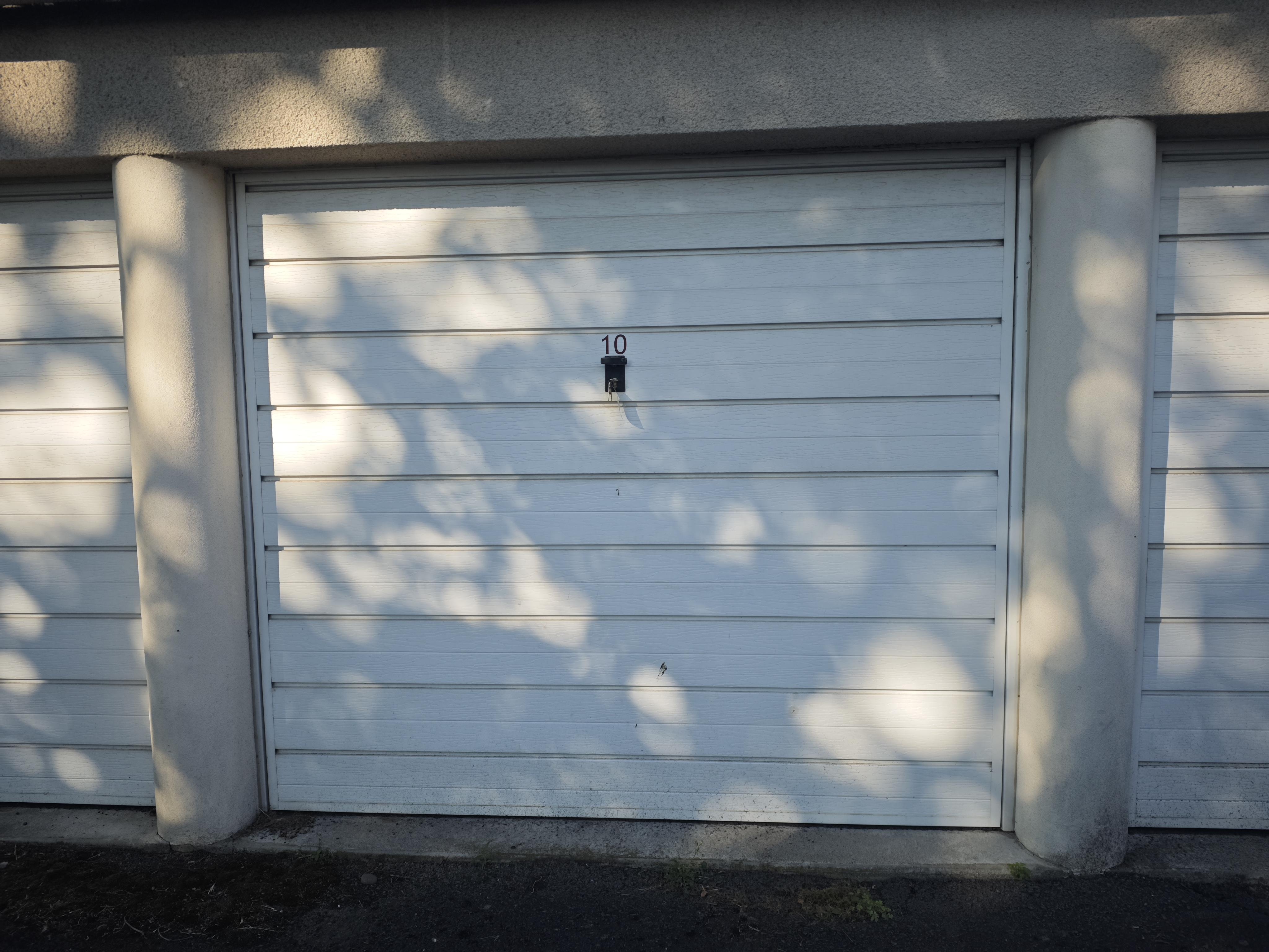 Garage/ Box 15m² - Le Cendre