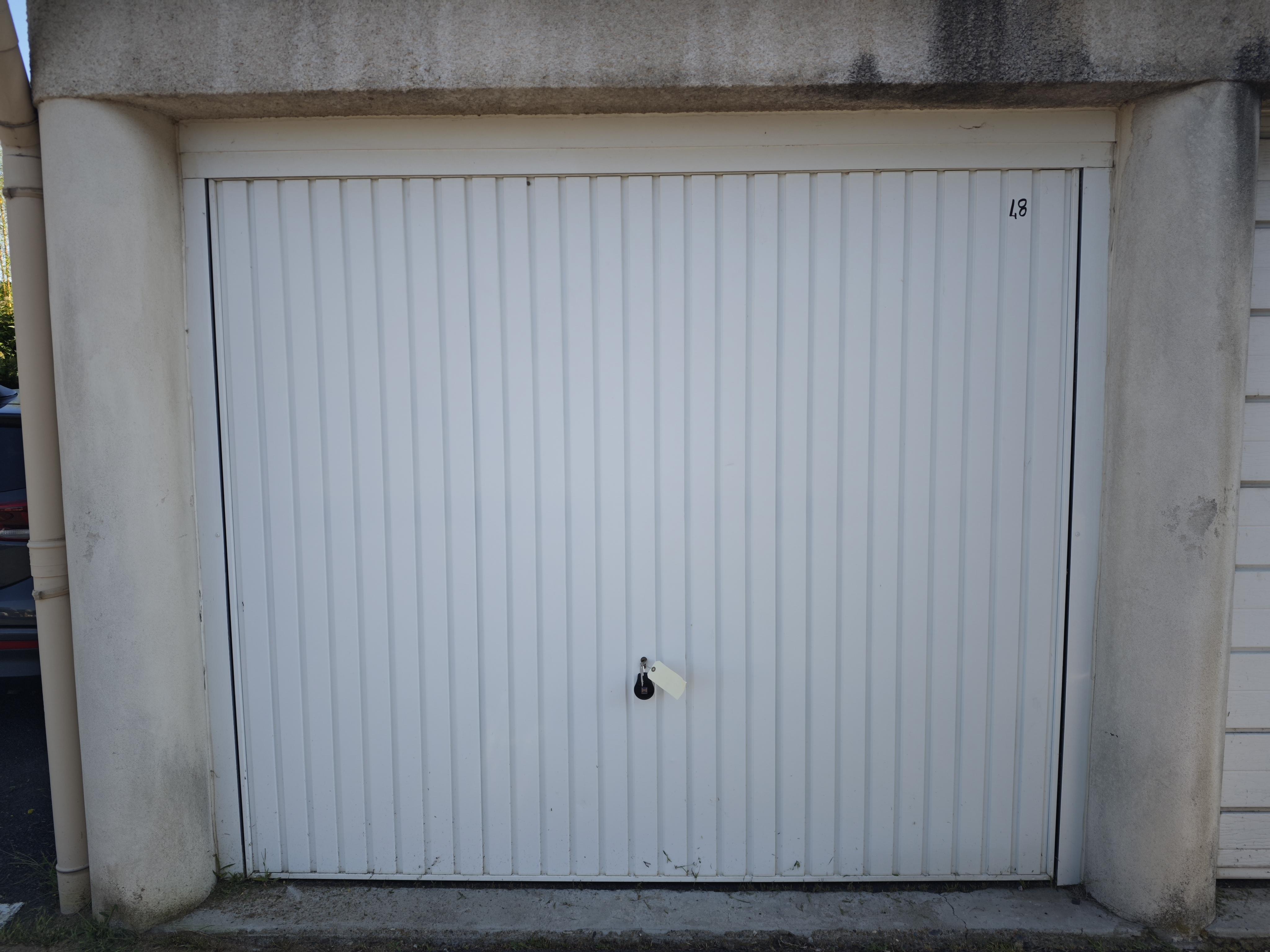 Garage/ Box 15m² - Le Cendre