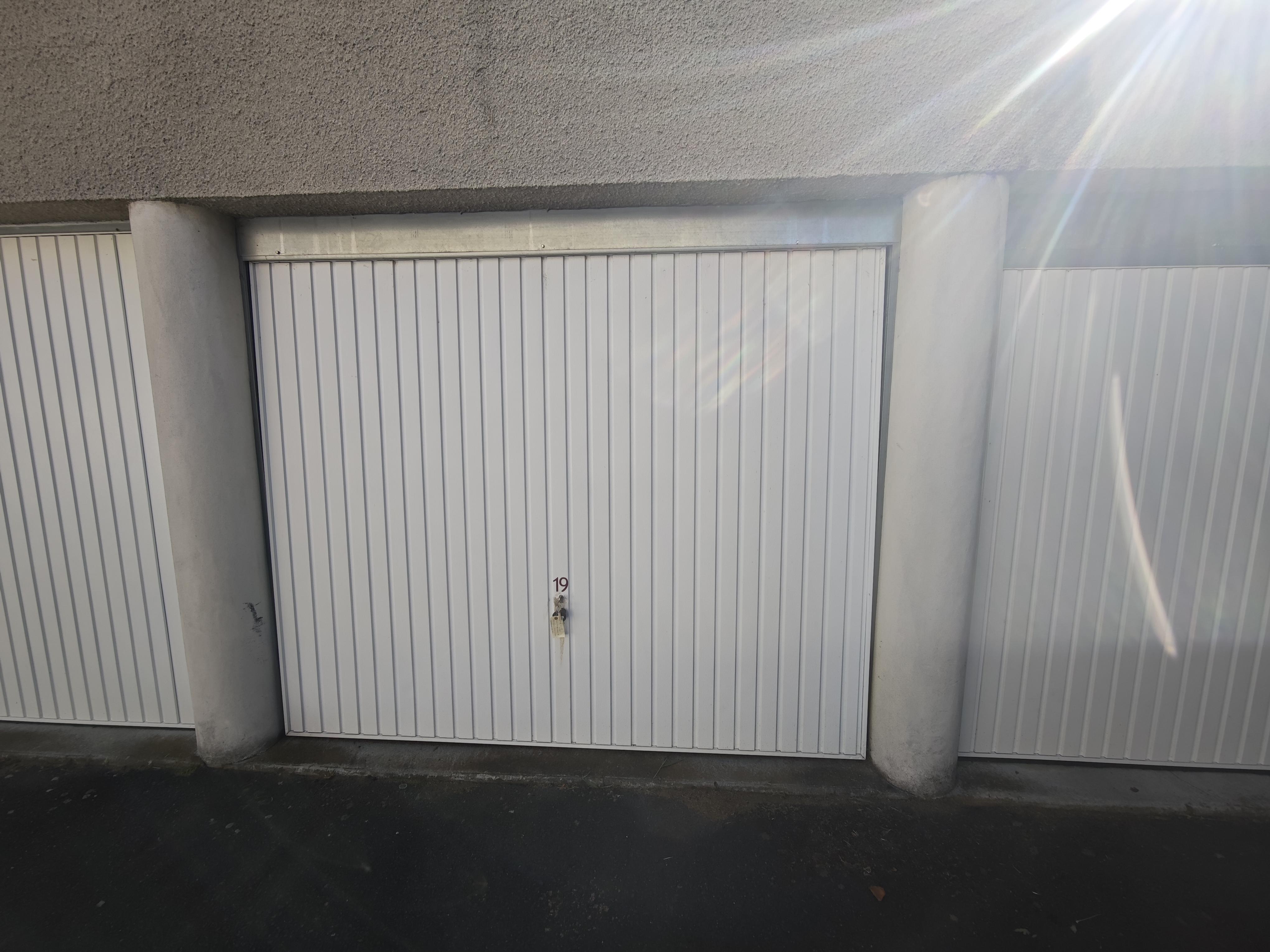 Garage/ Box 15m² - Le Cendre