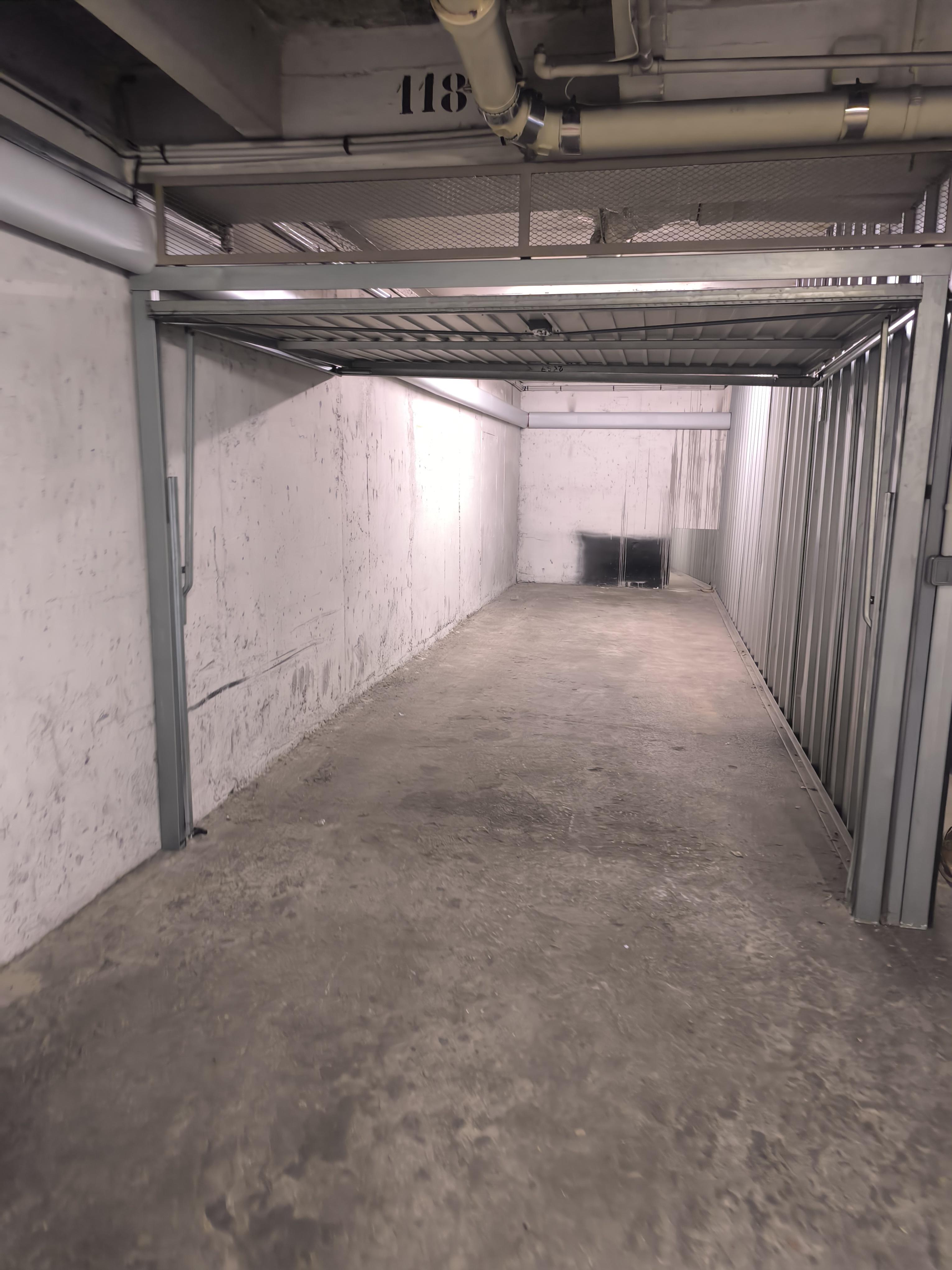 Box n°118 - 17m² - Rue de Cronstadt