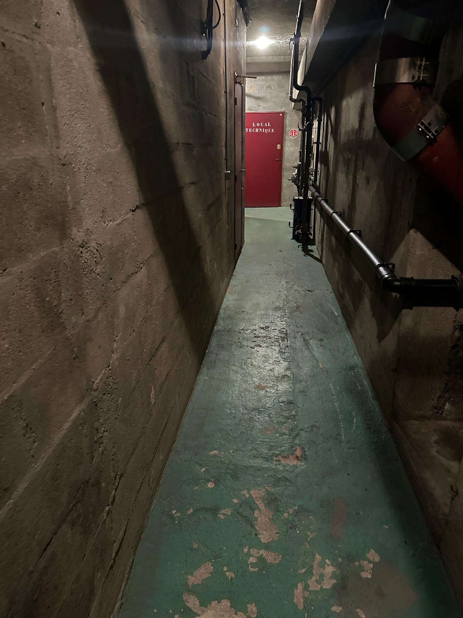 CAVE NEUILLY SUR SEINE A LOUER